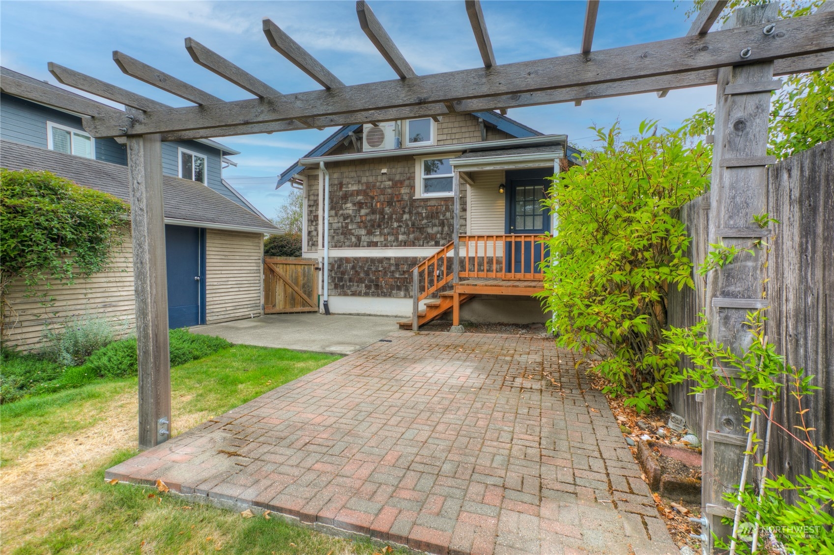property viewer photo 24