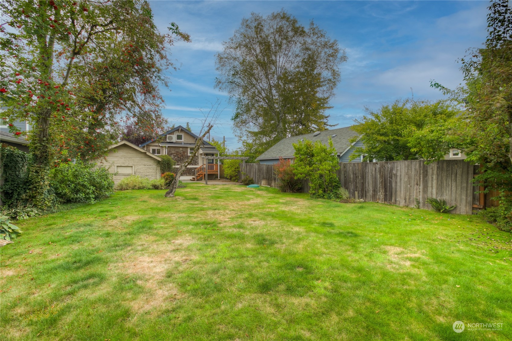 property viewer photo 26