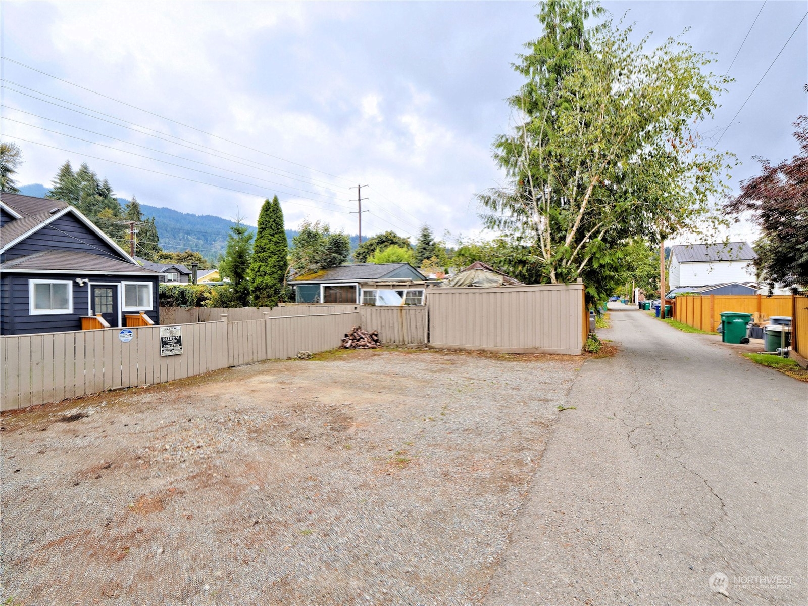 property viewer photo 20