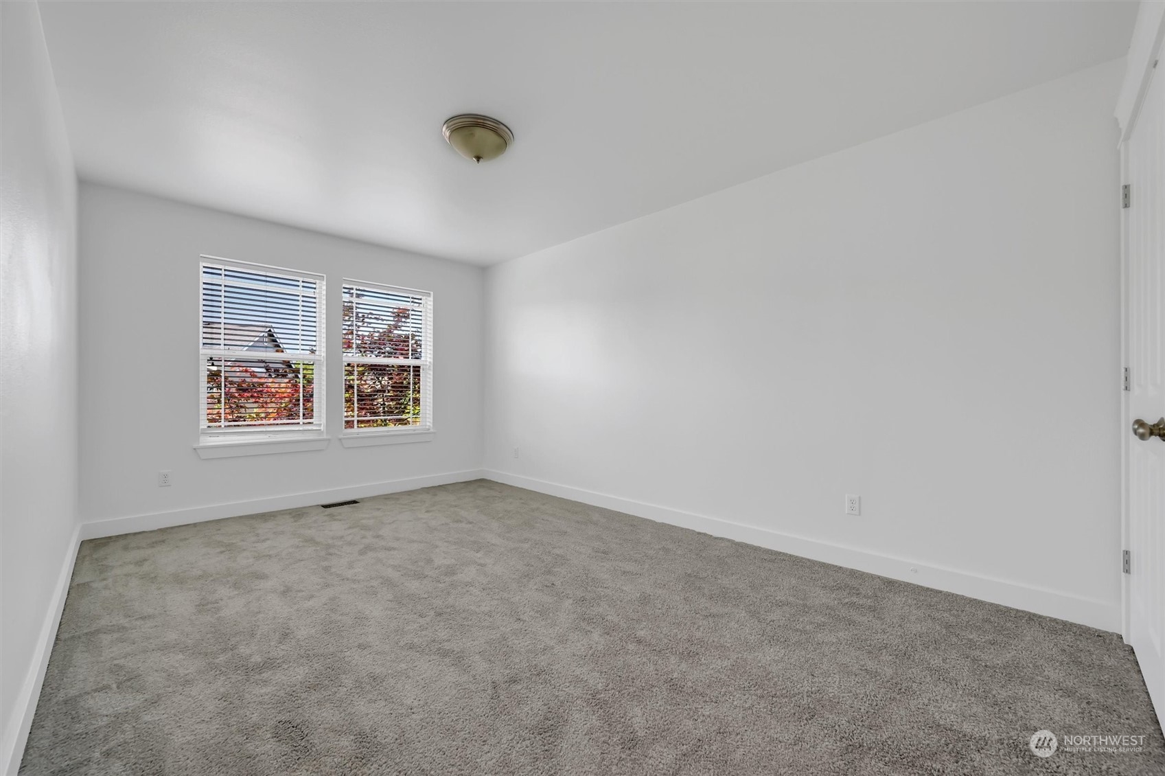 property viewer photo 21