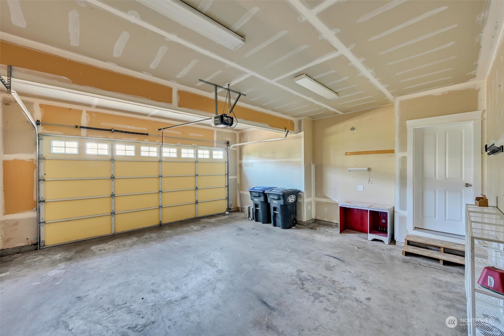 property viewer photo 30