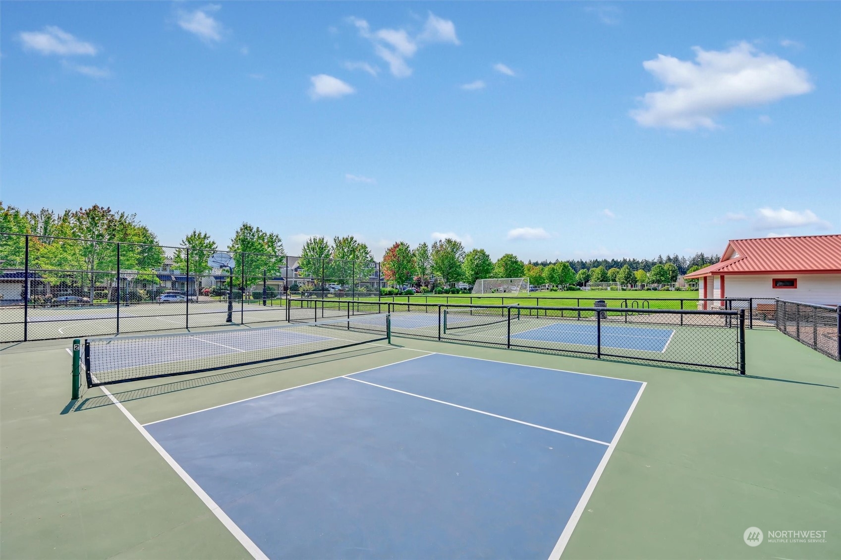property viewer photo 37