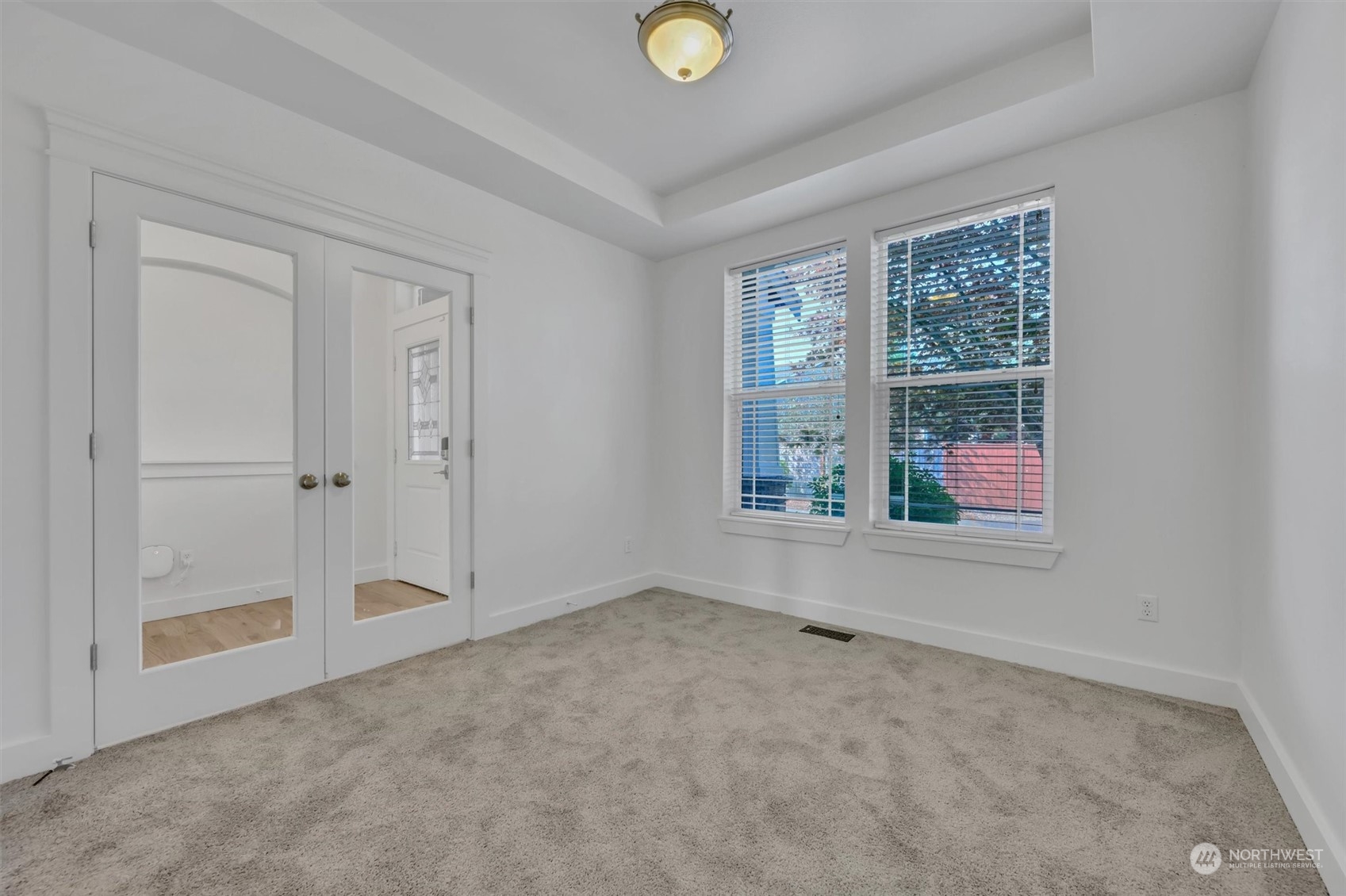 property viewer photo 6