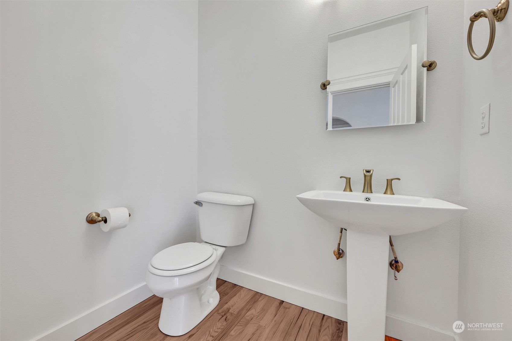 property viewer photo 8