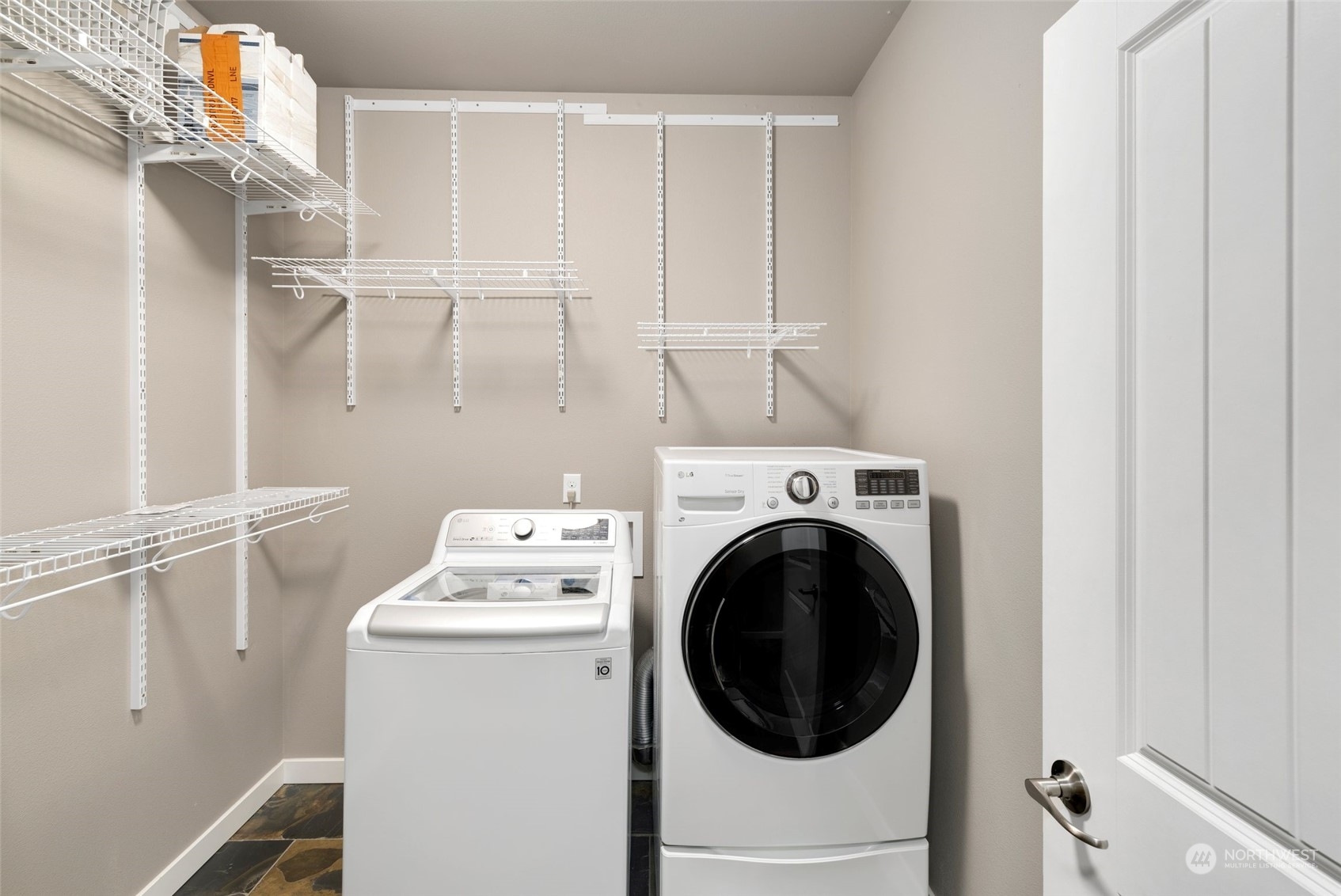 property viewer photo 23
