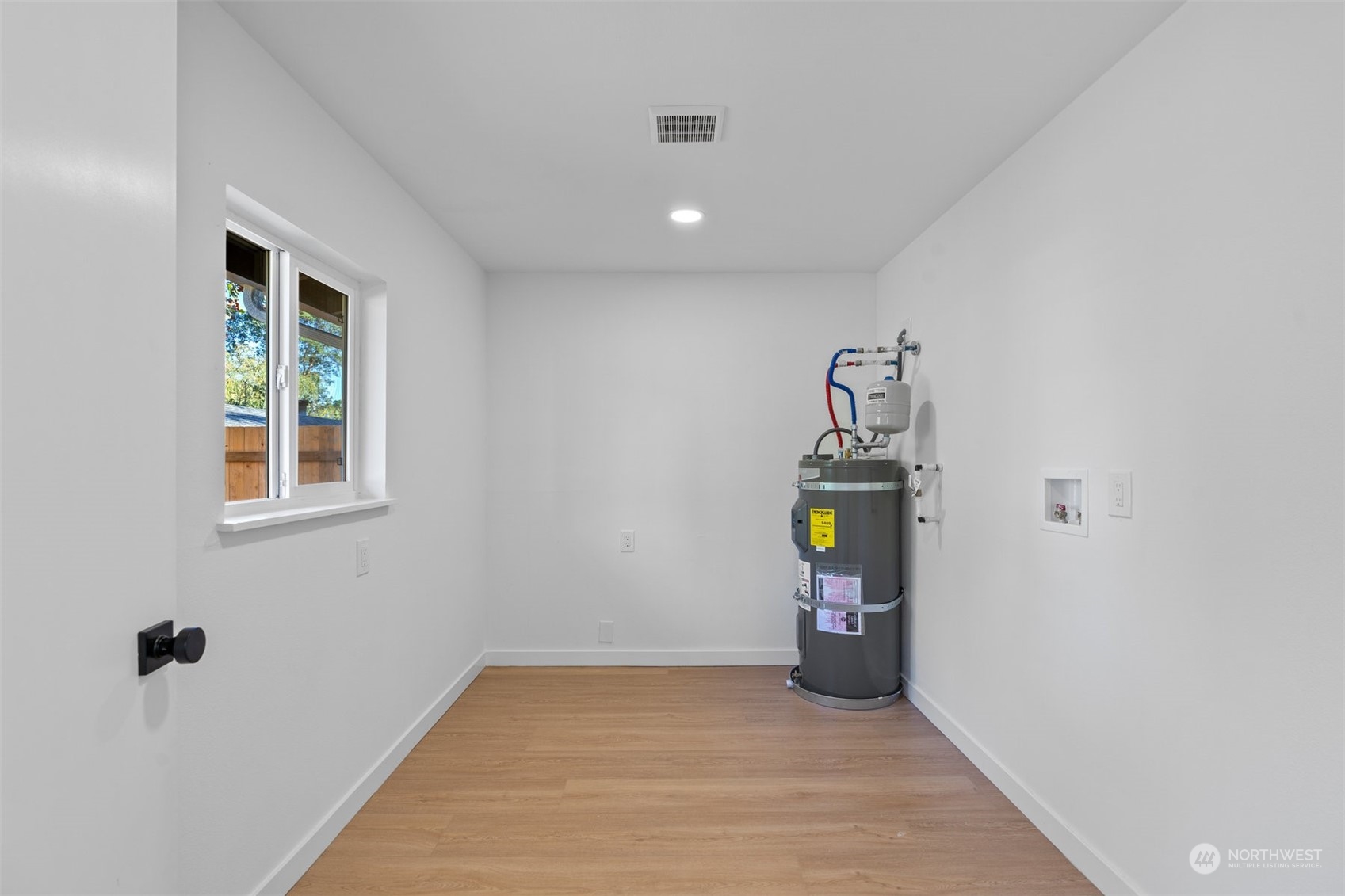 property viewer photo 18