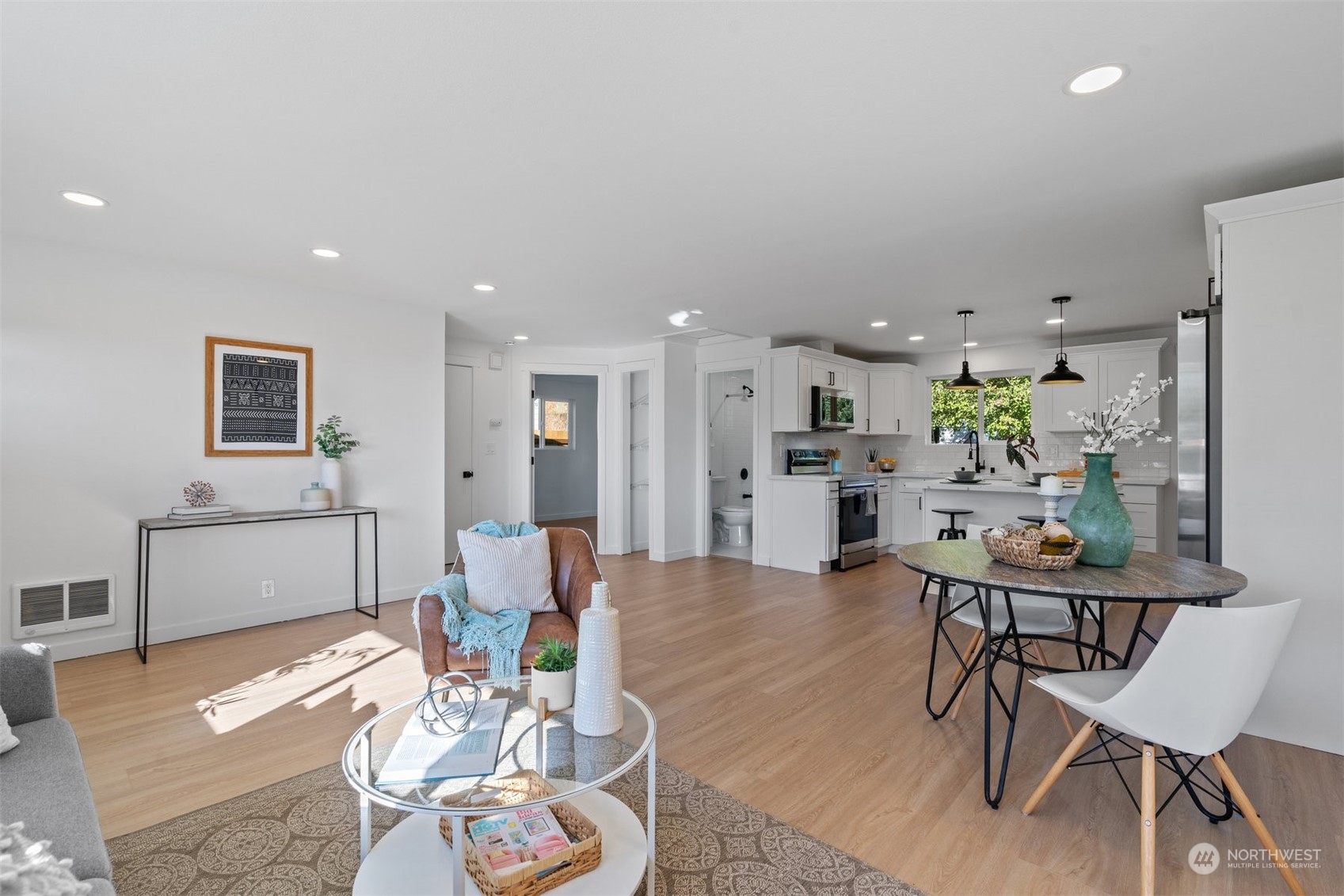 property viewer photo 8