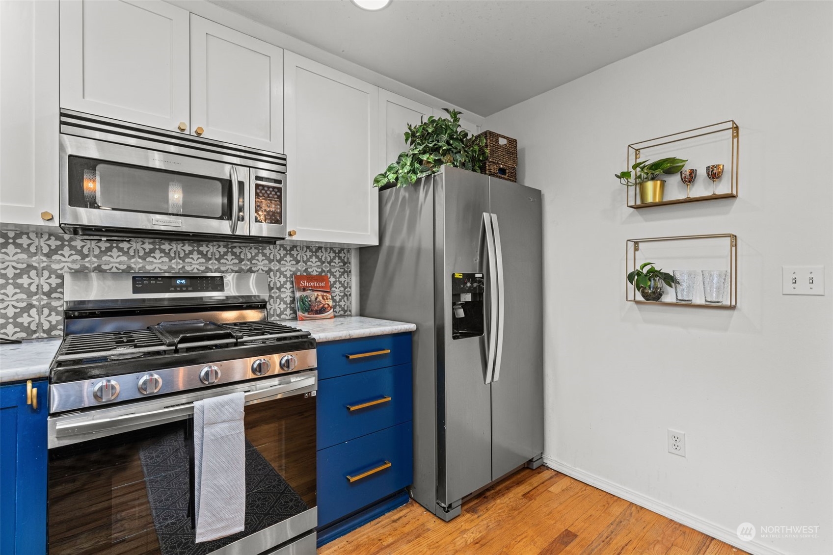 property viewer photo 12