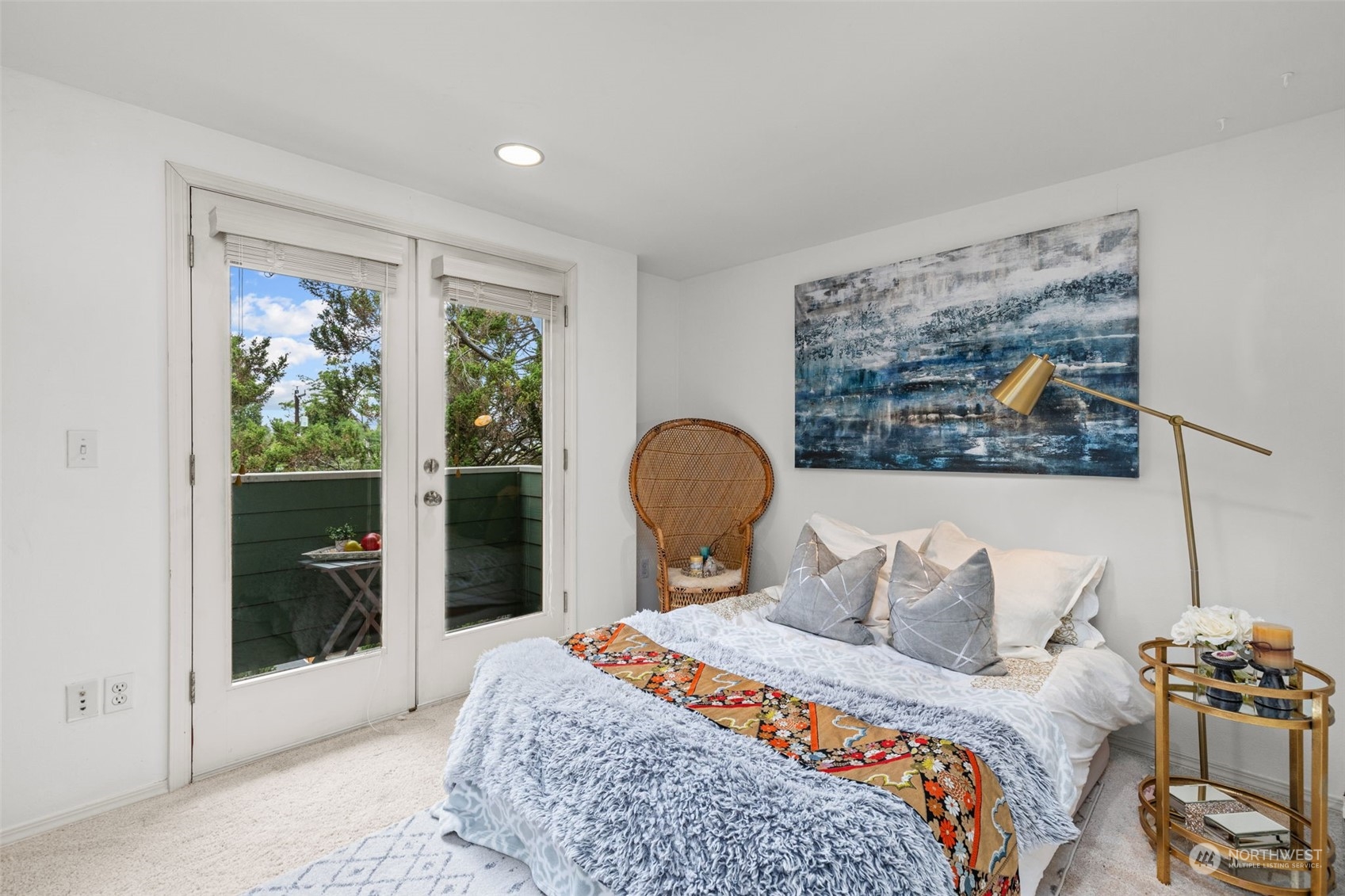 property viewer photo 15