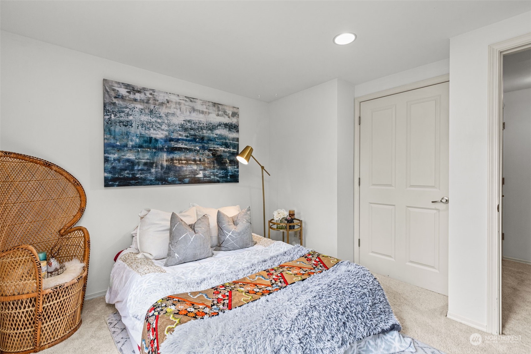 property viewer photo 16