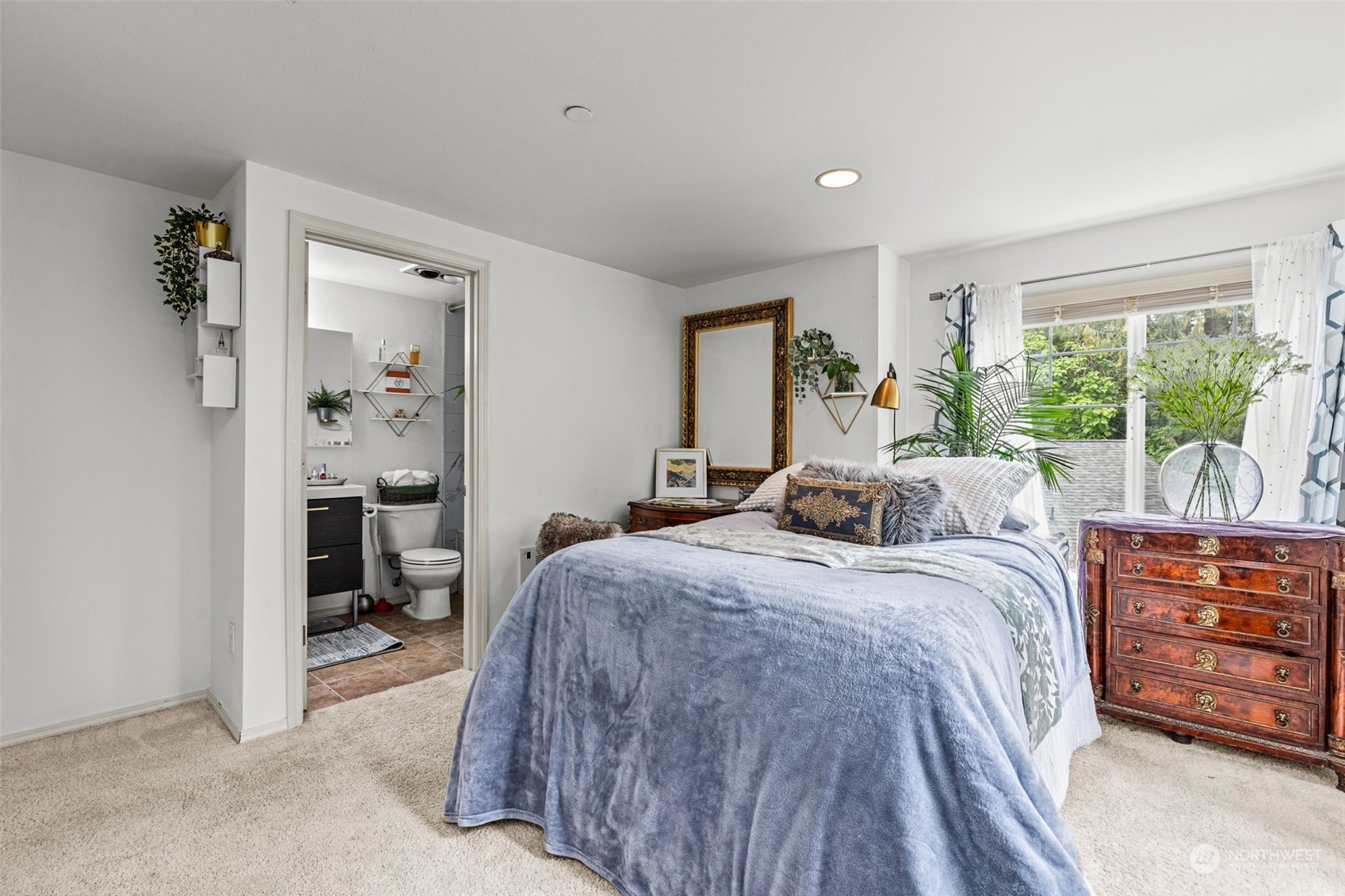 property viewer photo 24