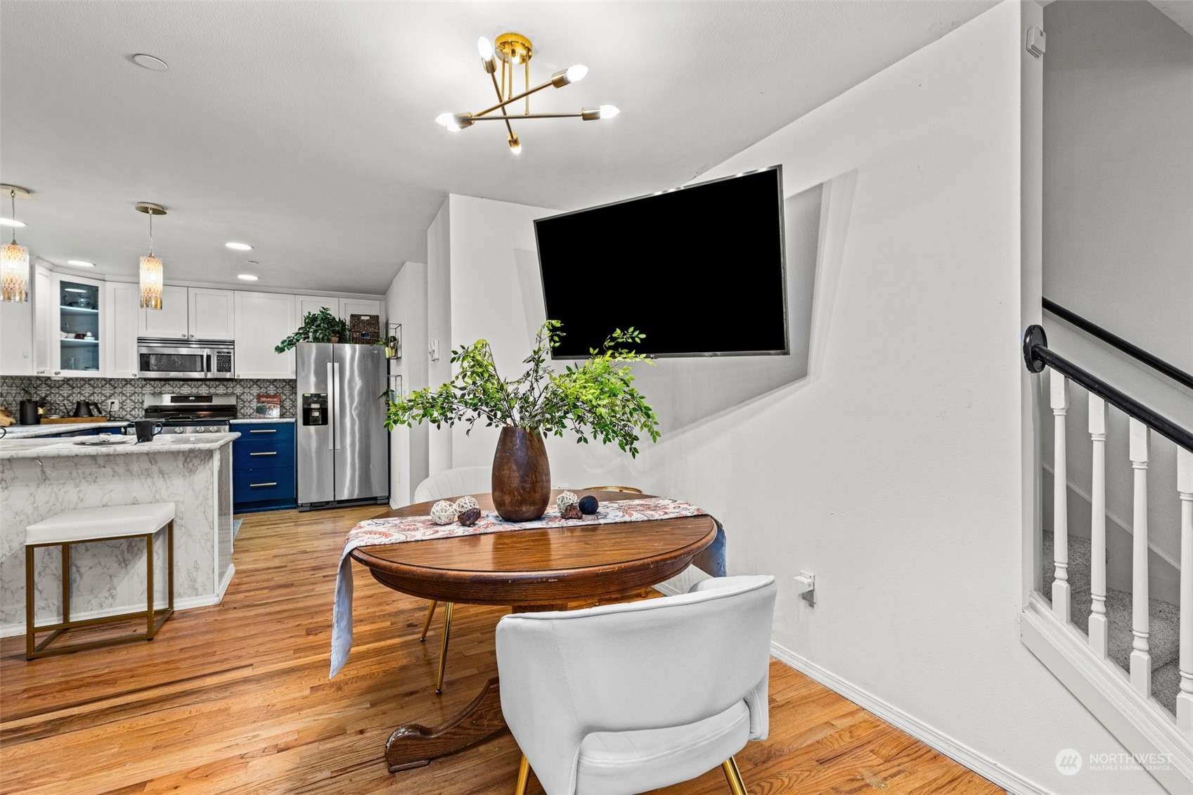 property viewer photo 5