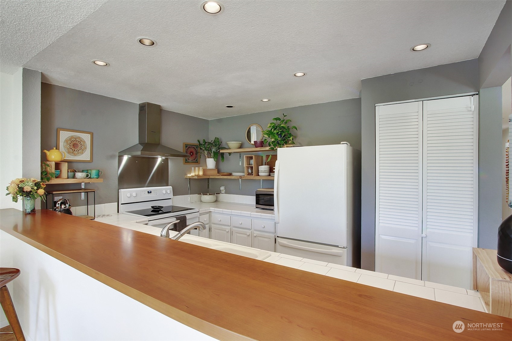 property viewer photo 7
