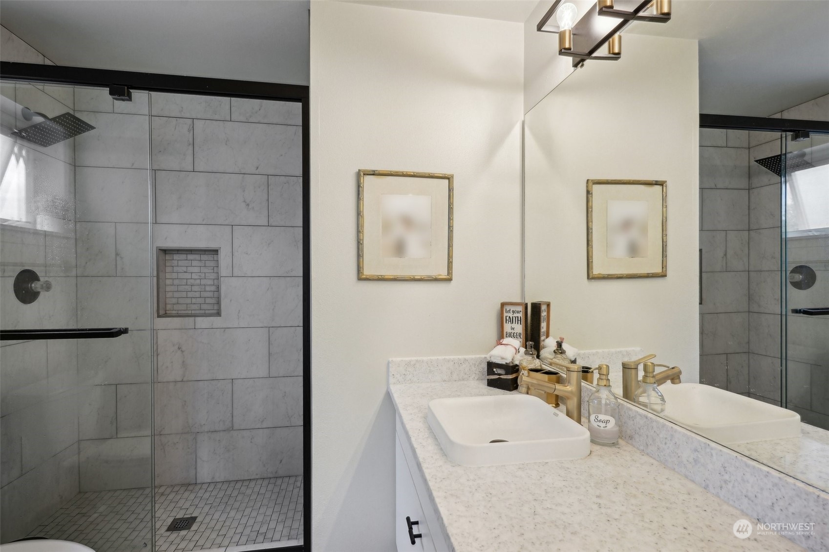 property viewer photo 21