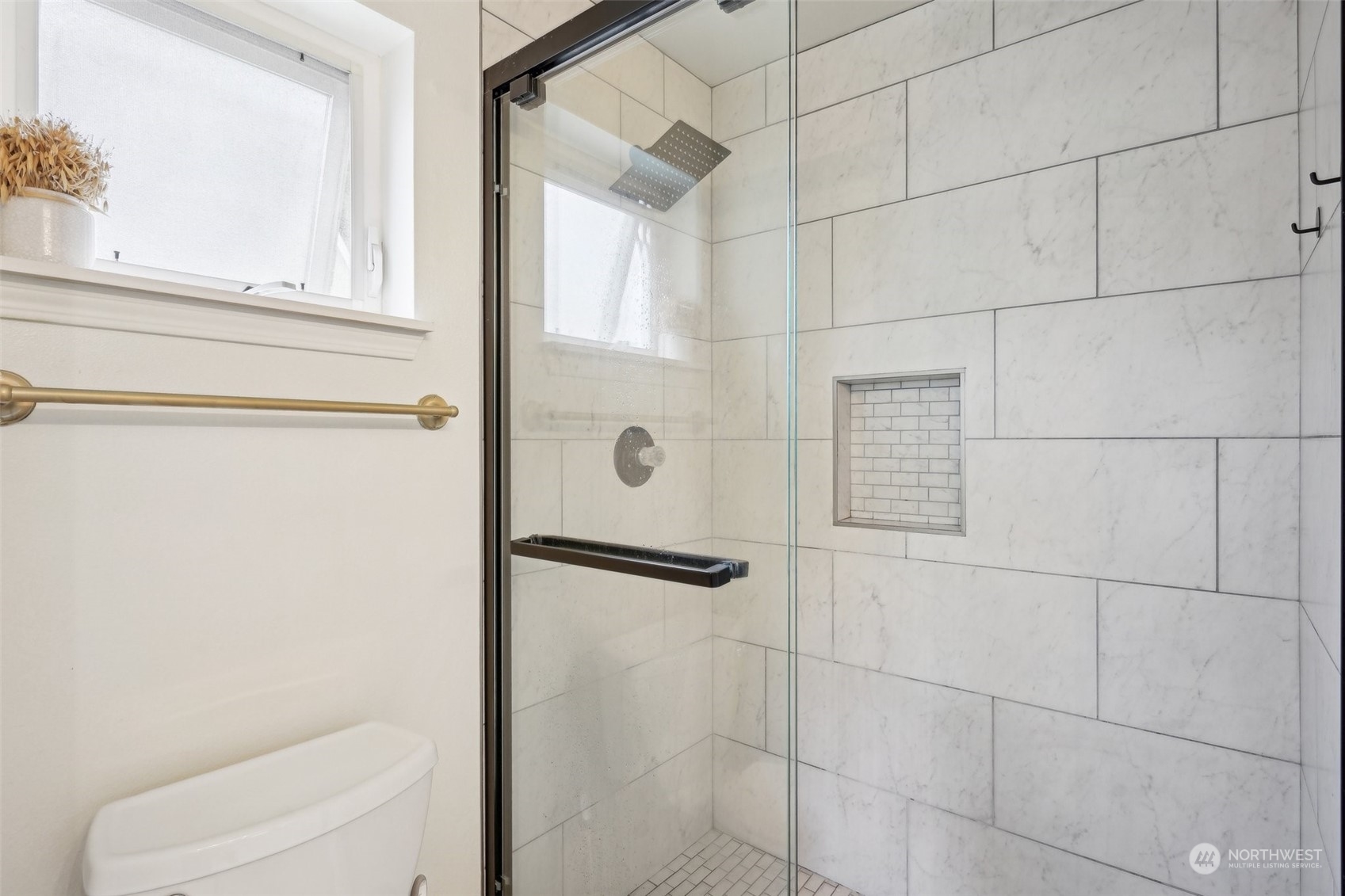 property viewer photo 22