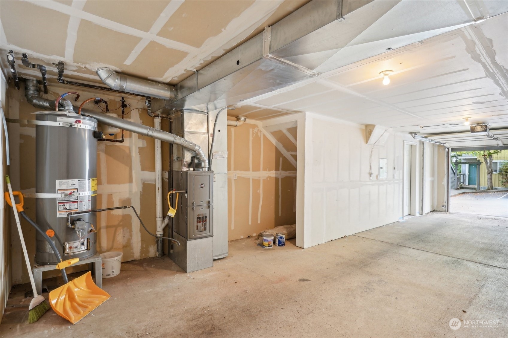 property viewer photo 23