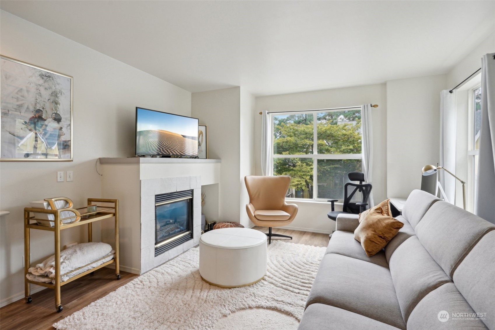 property viewer photo 5