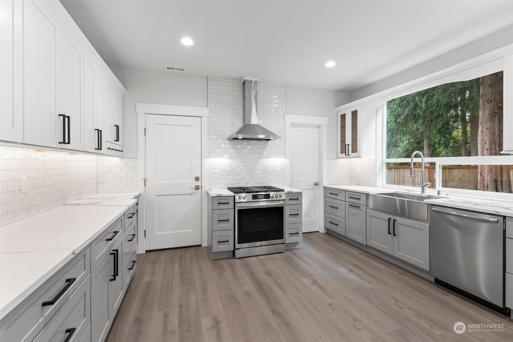property viewer photo 10