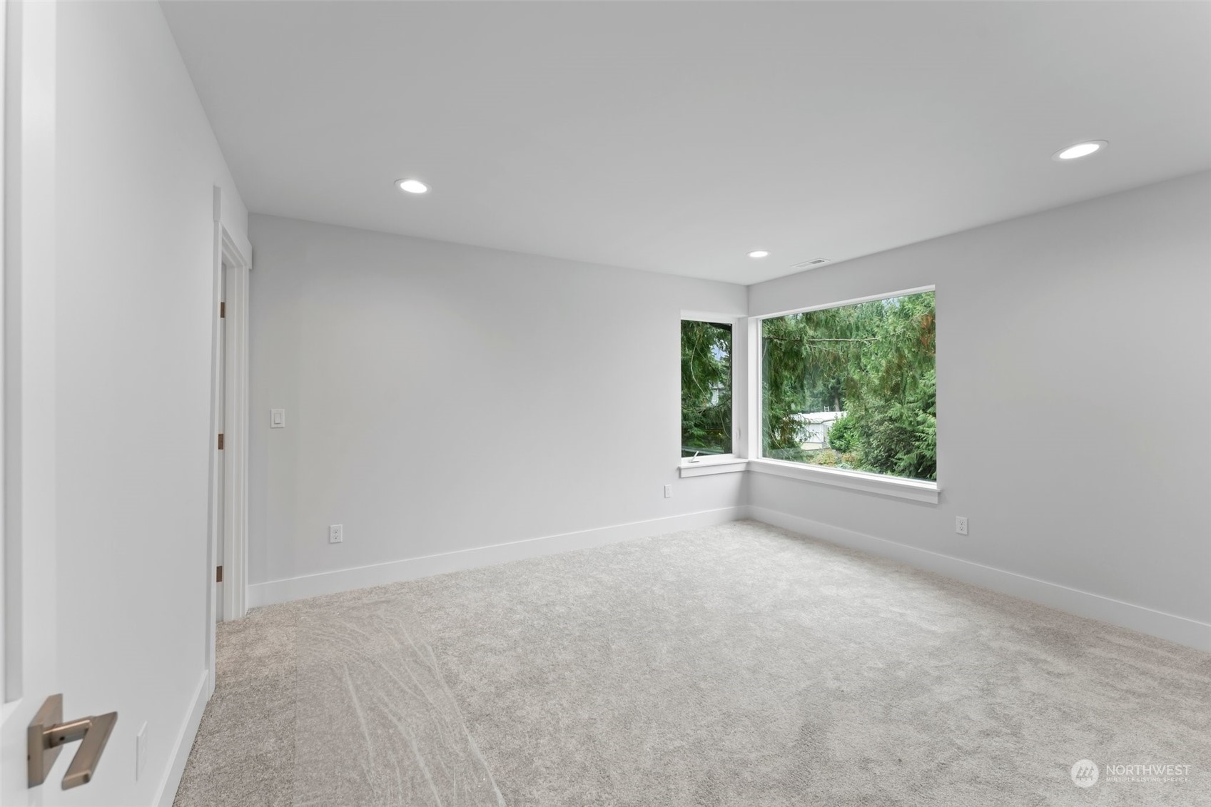 property viewer photo 28