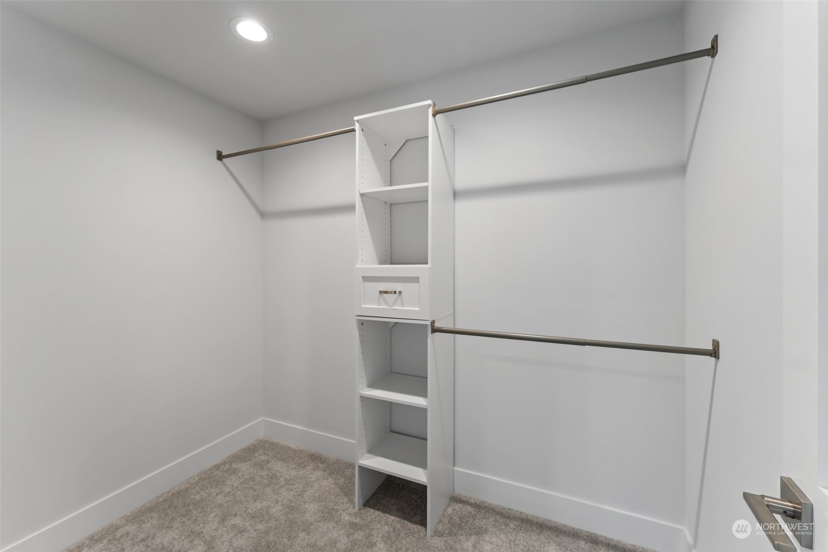 property viewer photo 30
