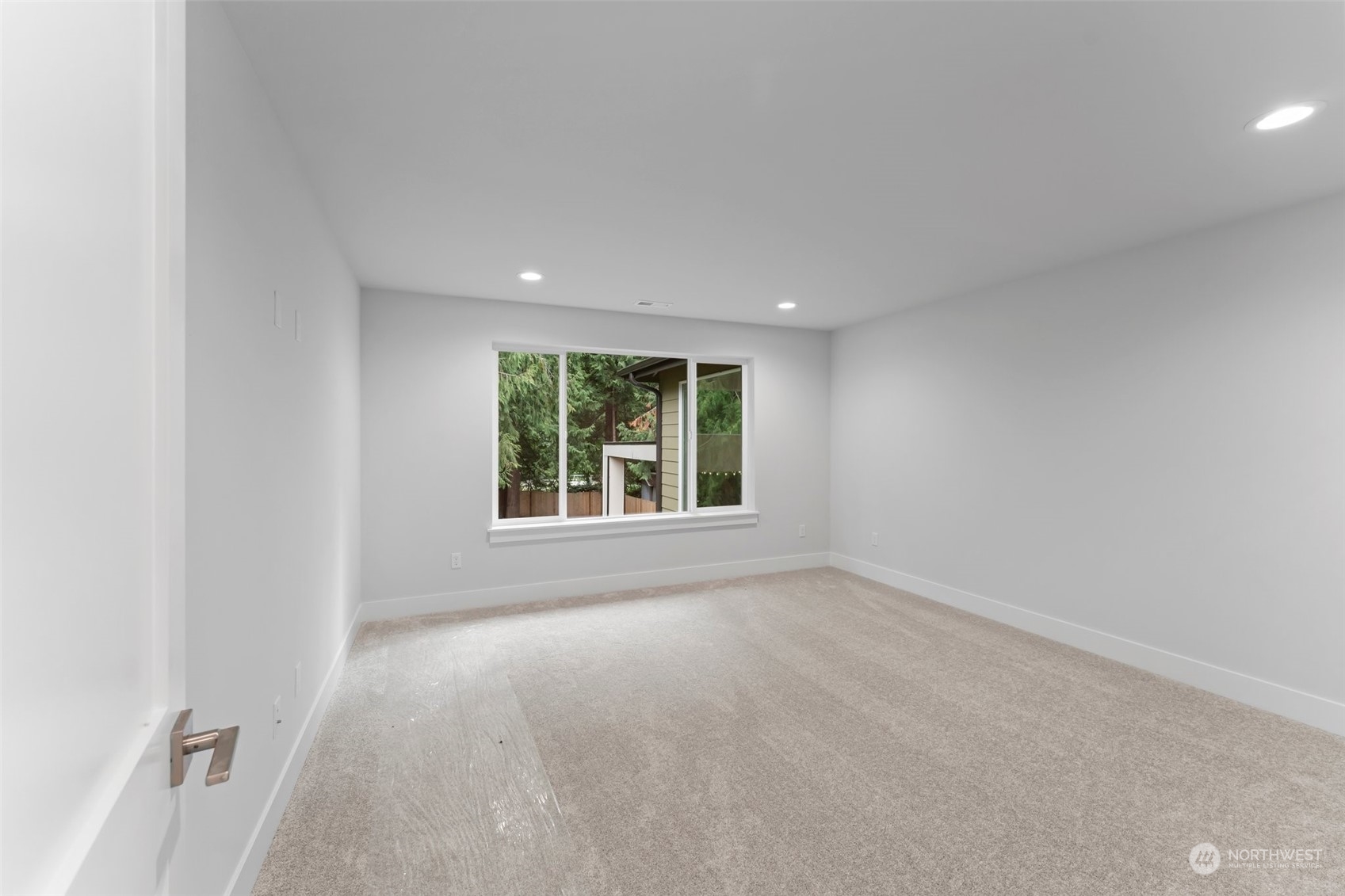 property viewer photo 32