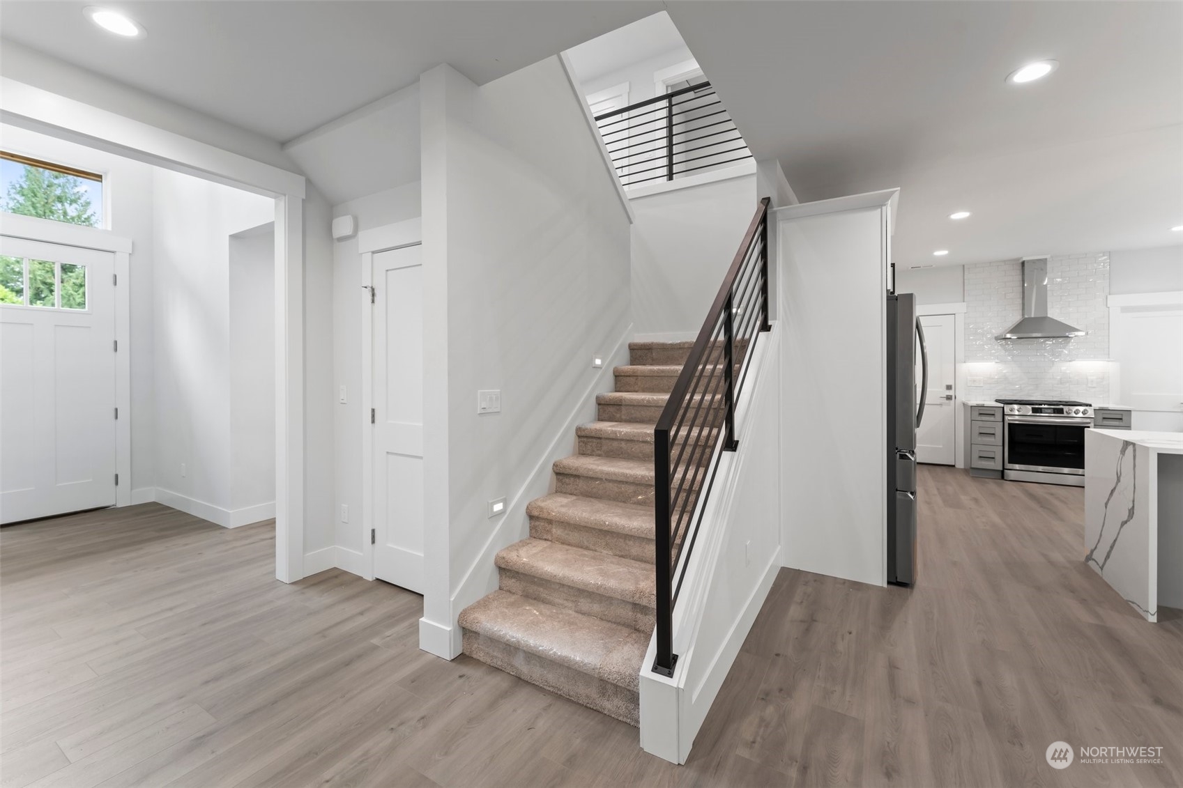 property viewer photo 8
