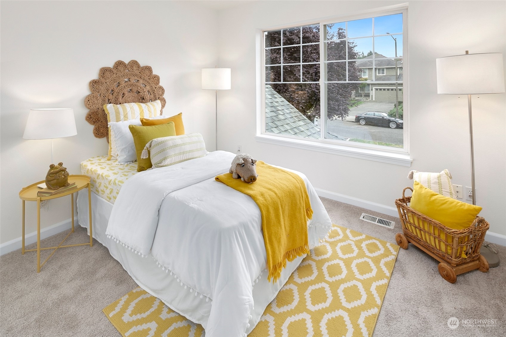 property viewer photo 18