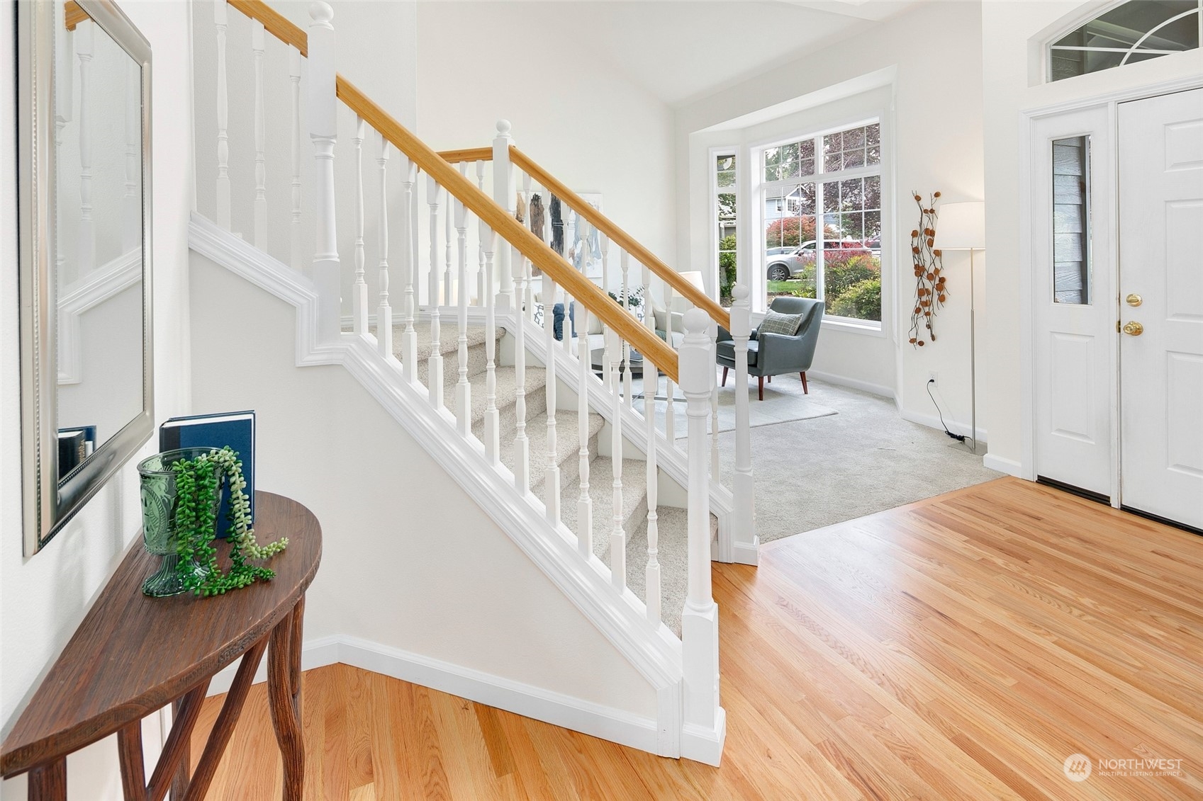 property viewer photo 2