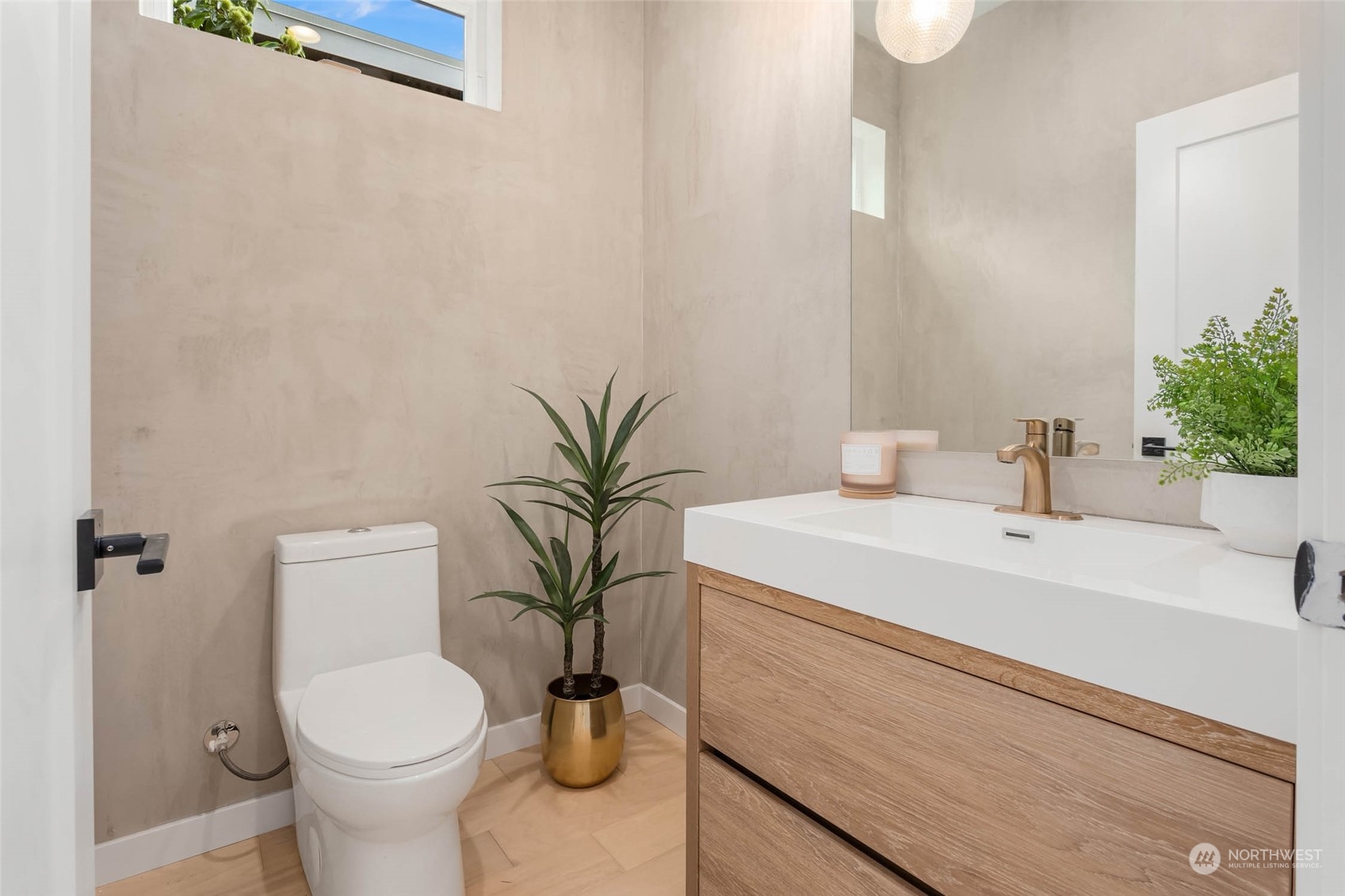 property viewer photo 10