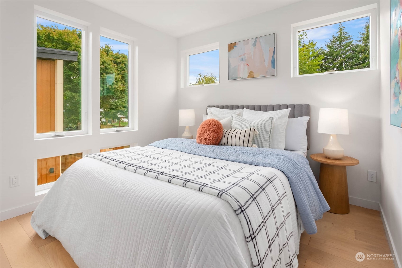 property viewer photo 14