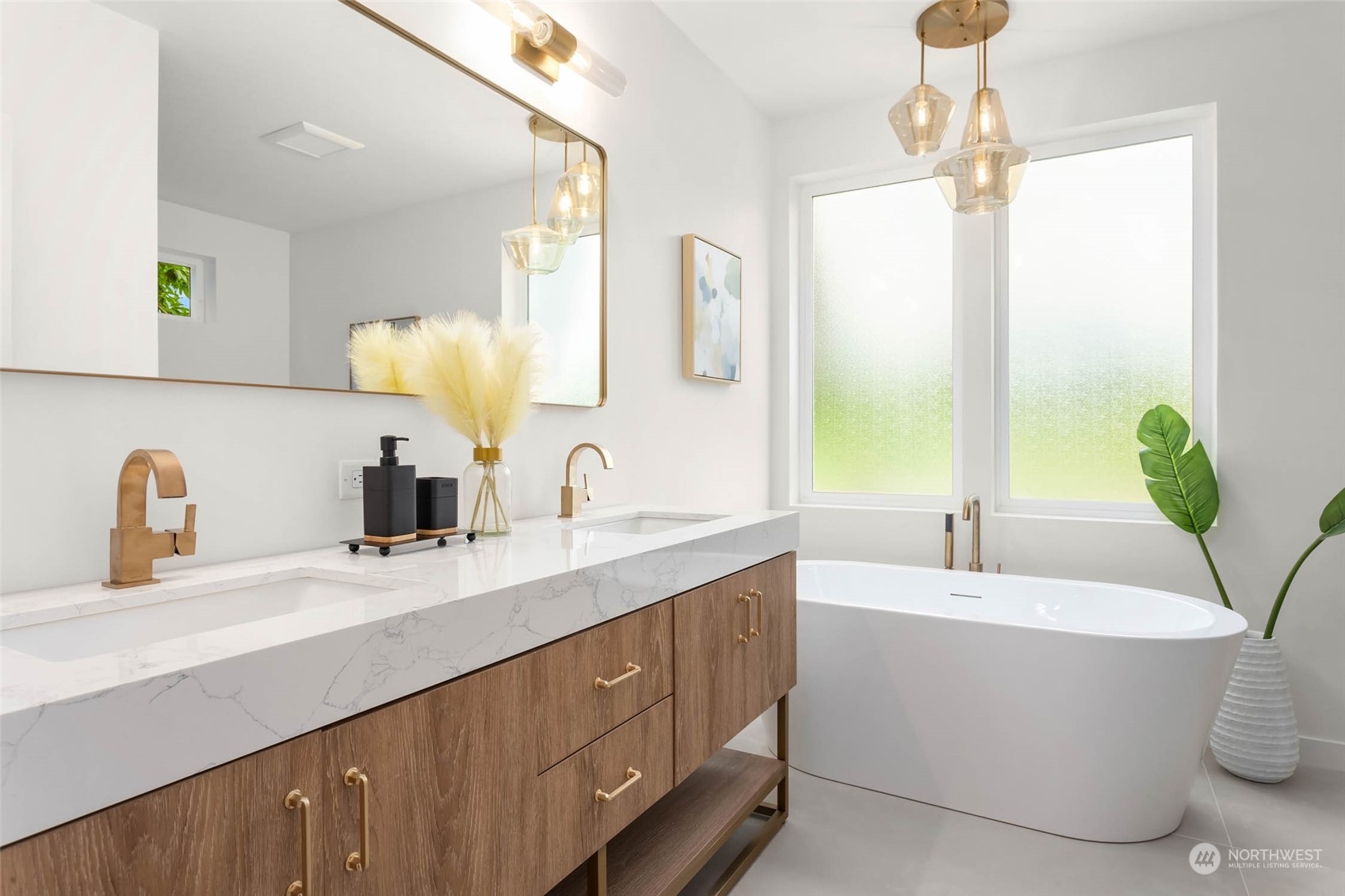 property viewer photo 18