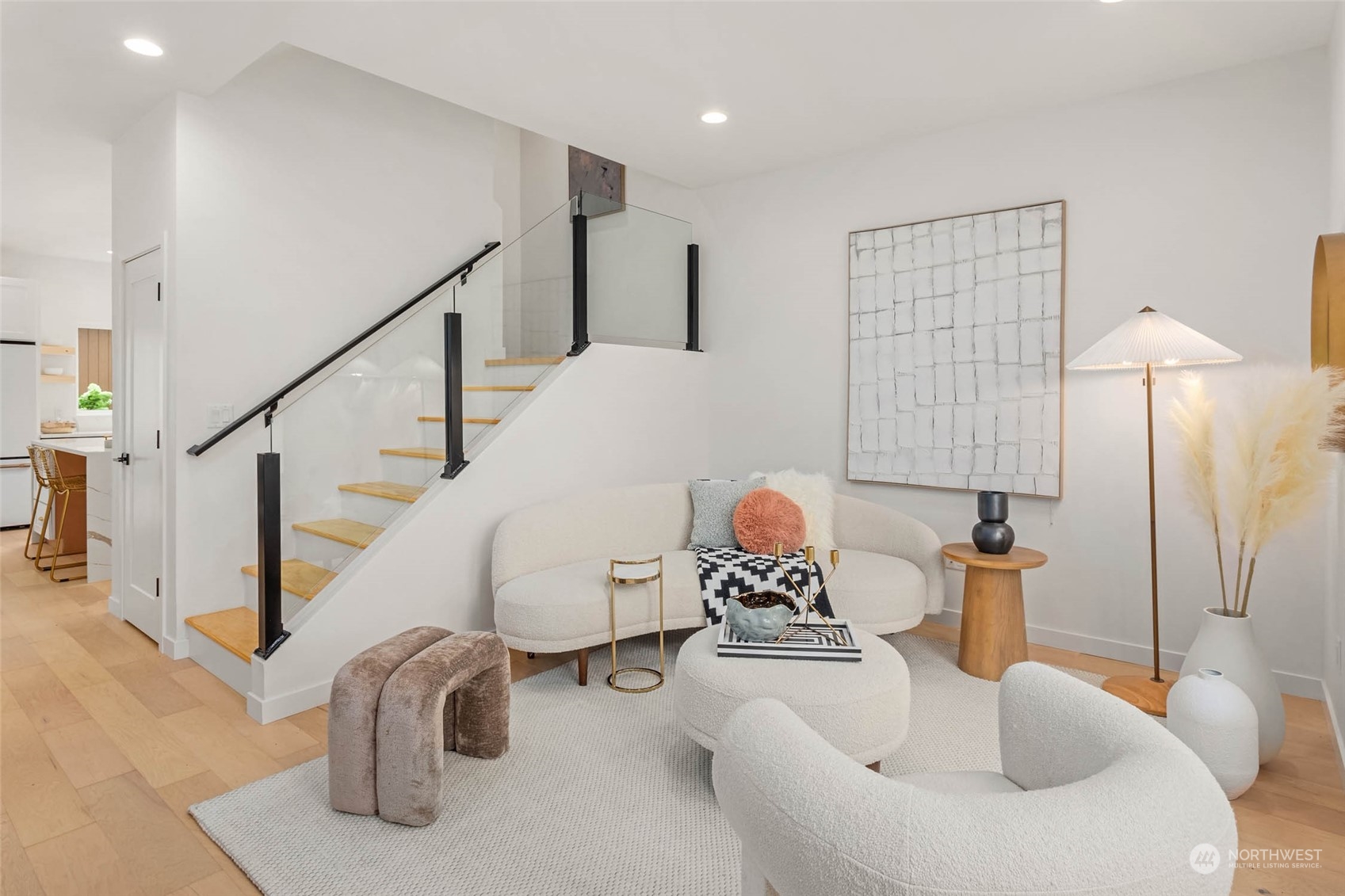 property viewer photo 2