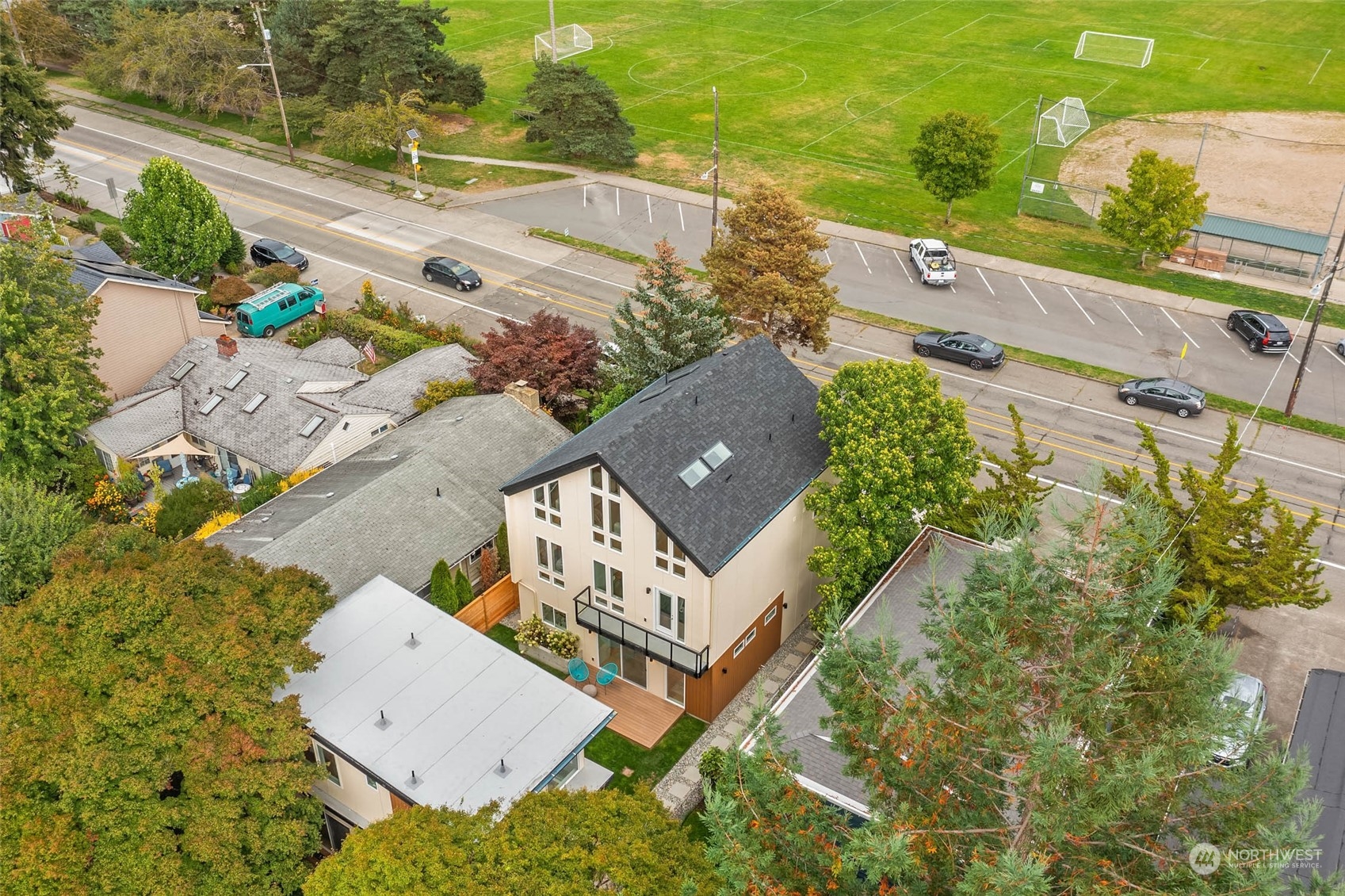 property viewer photo 30