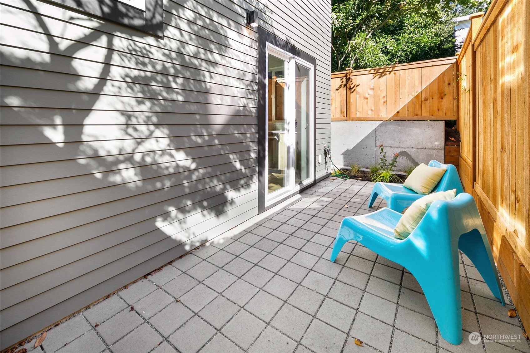 property viewer photo 12