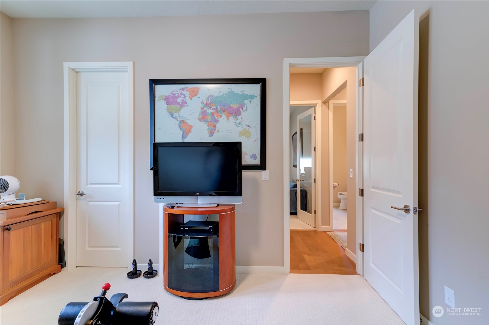 property viewer photo 28