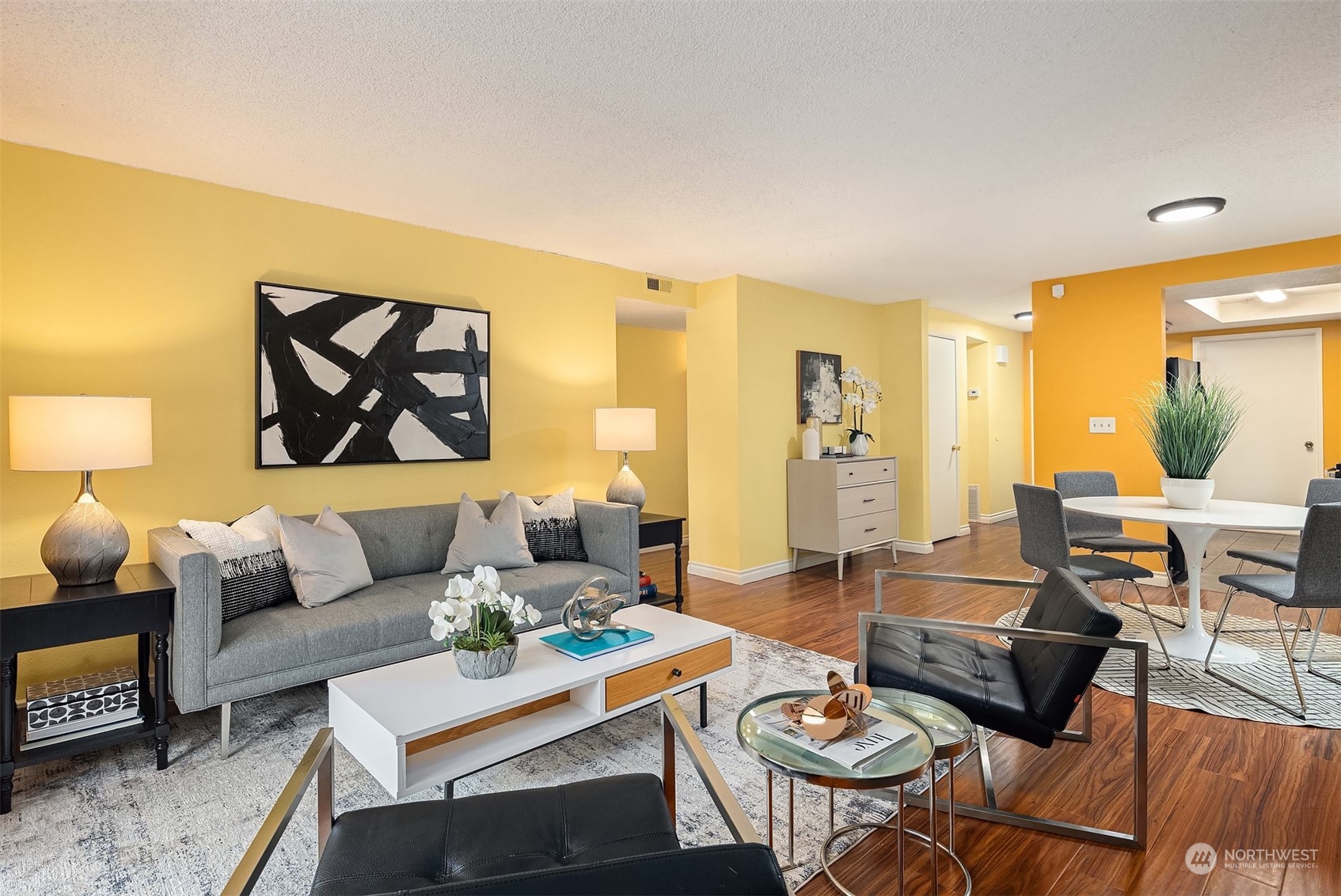 property viewer photo 1