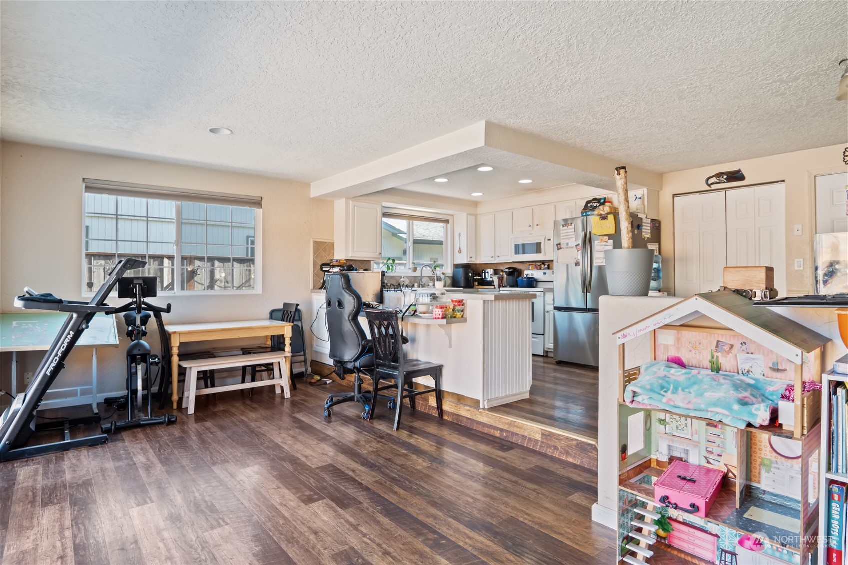 property viewer photo 10