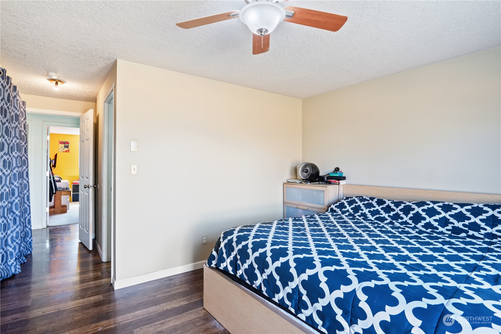 property viewer photo 18