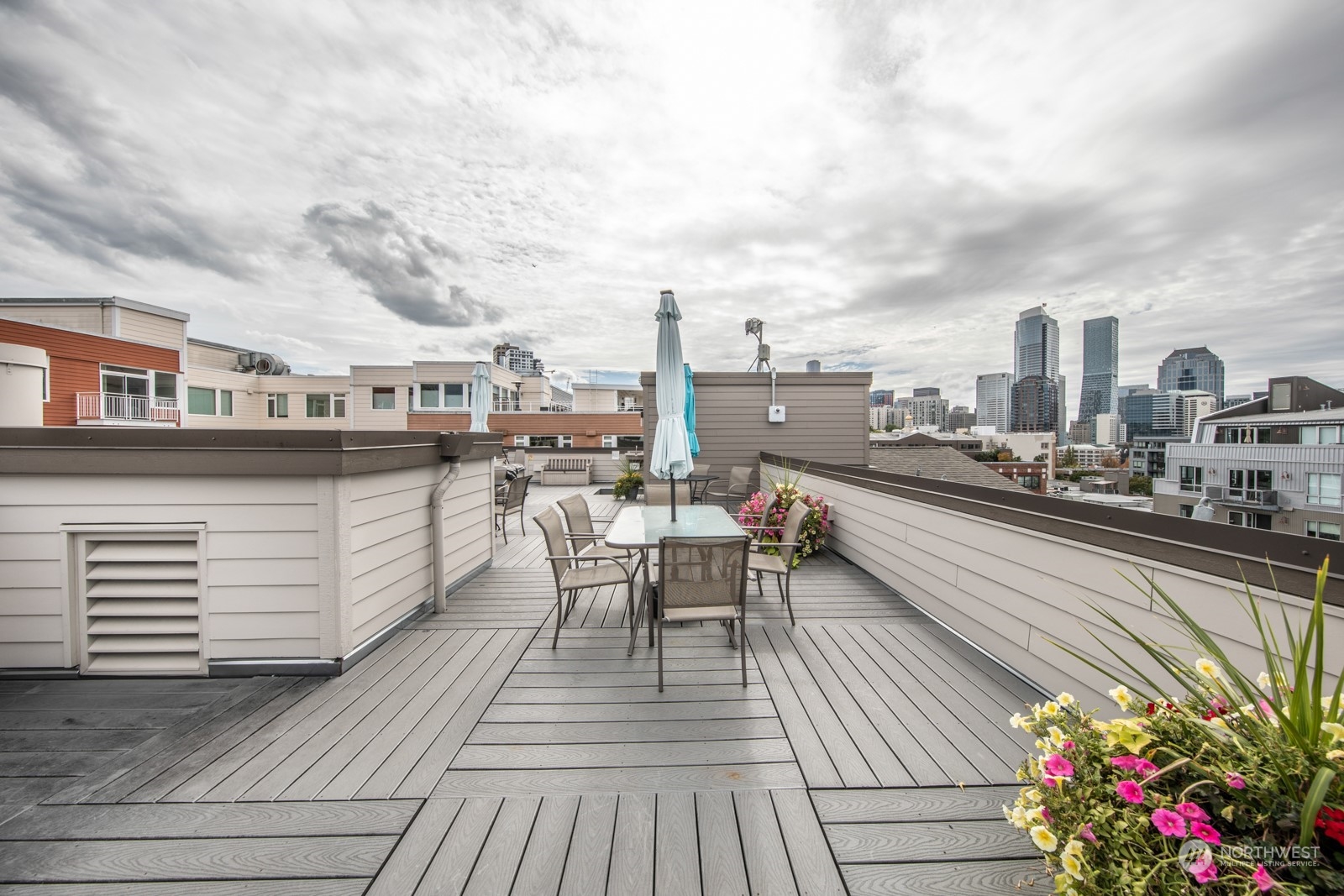 property viewer photo 30