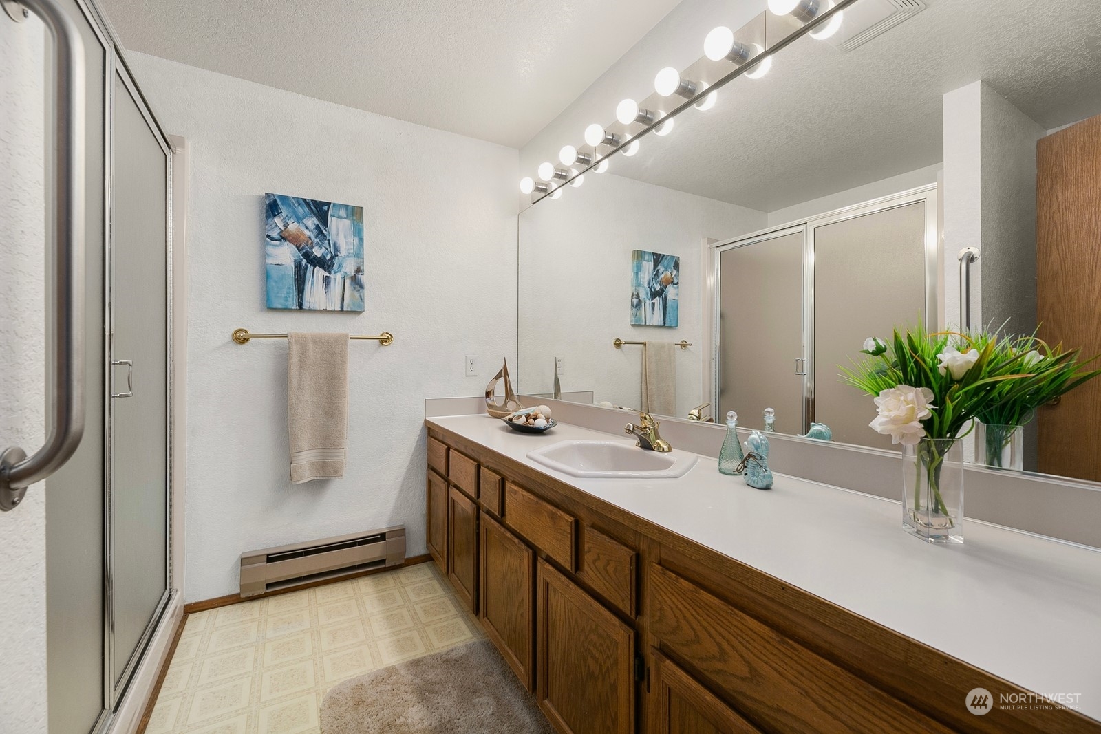 property viewer photo 16