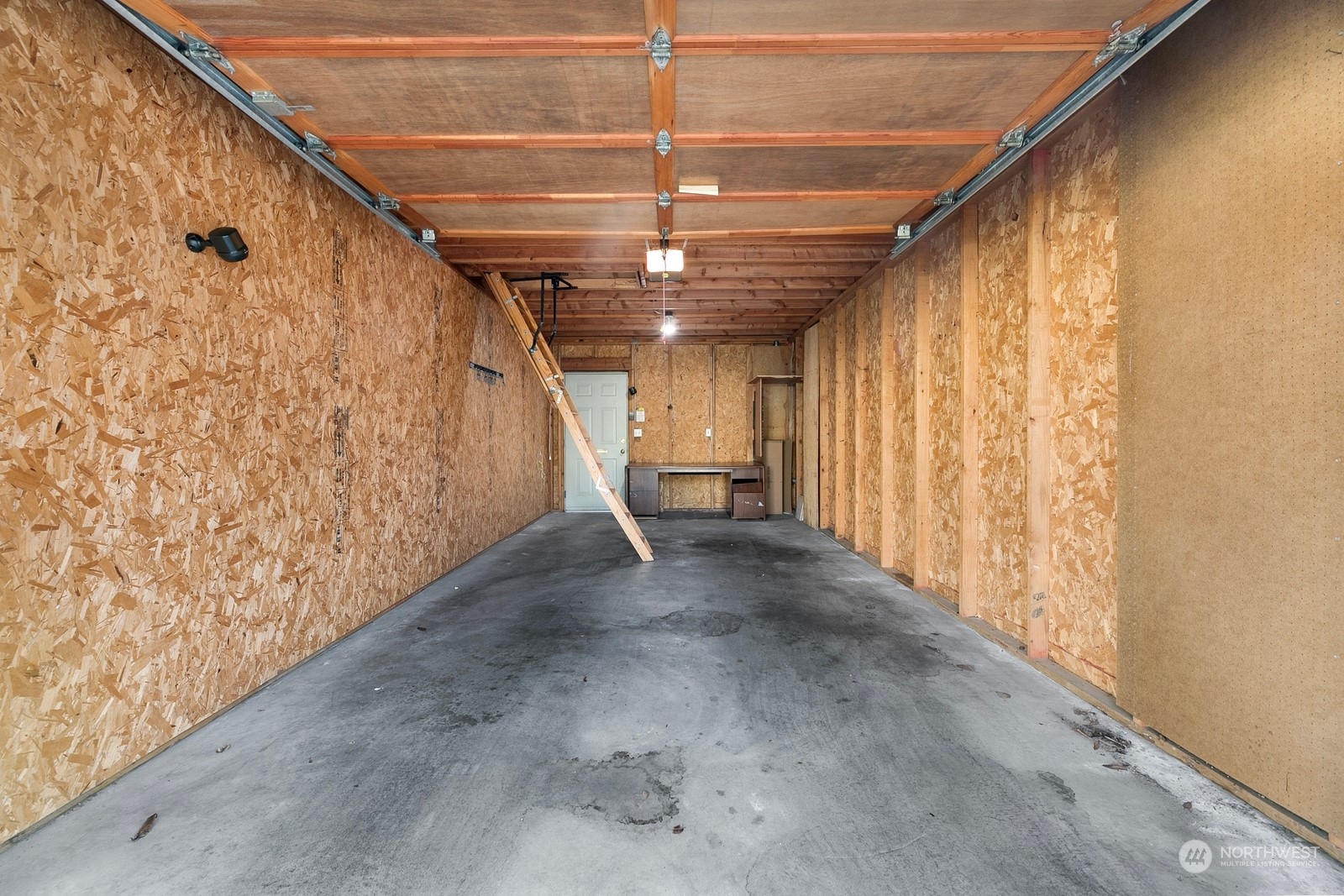 property viewer photo 24