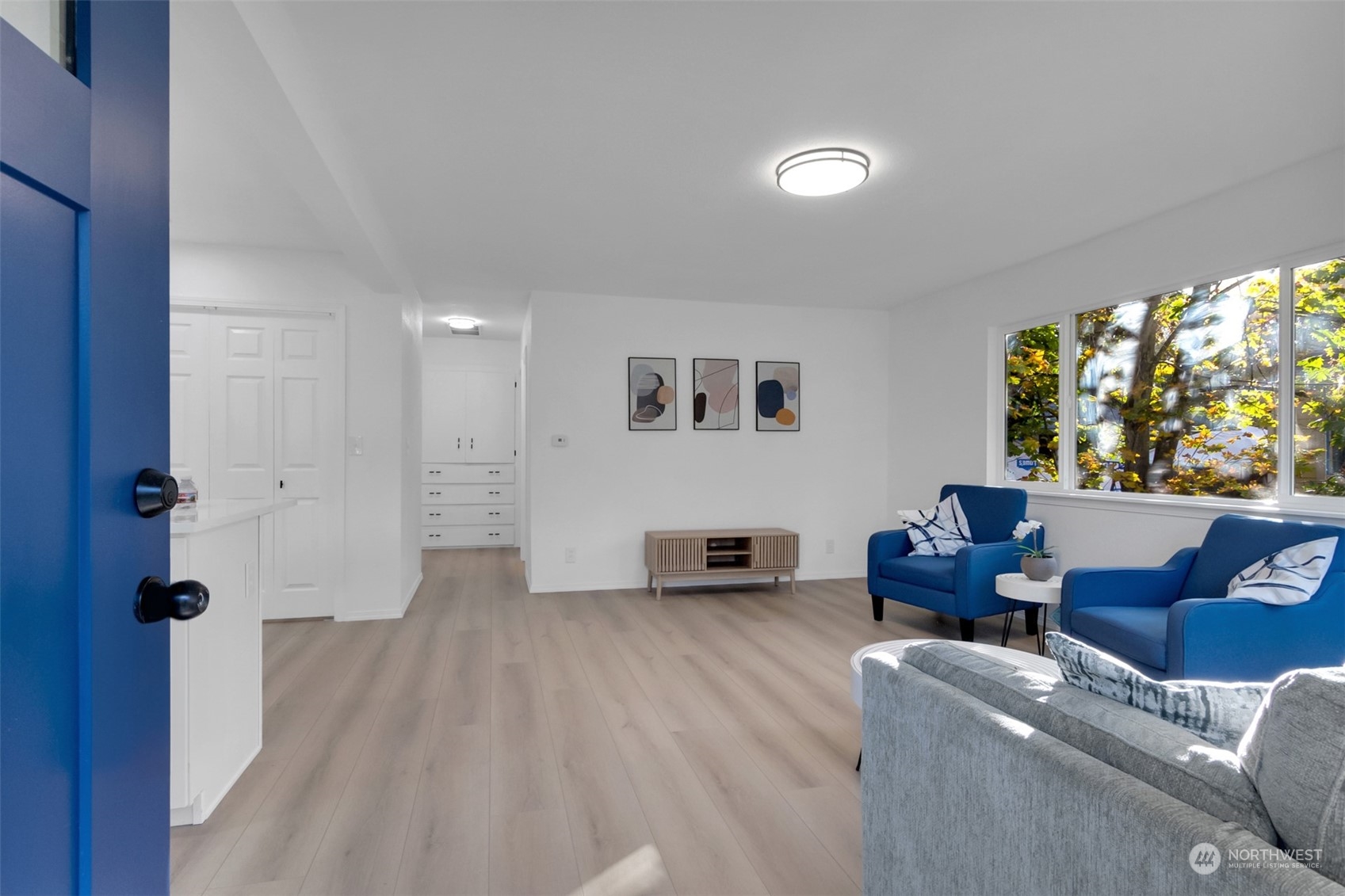 property viewer photo 1