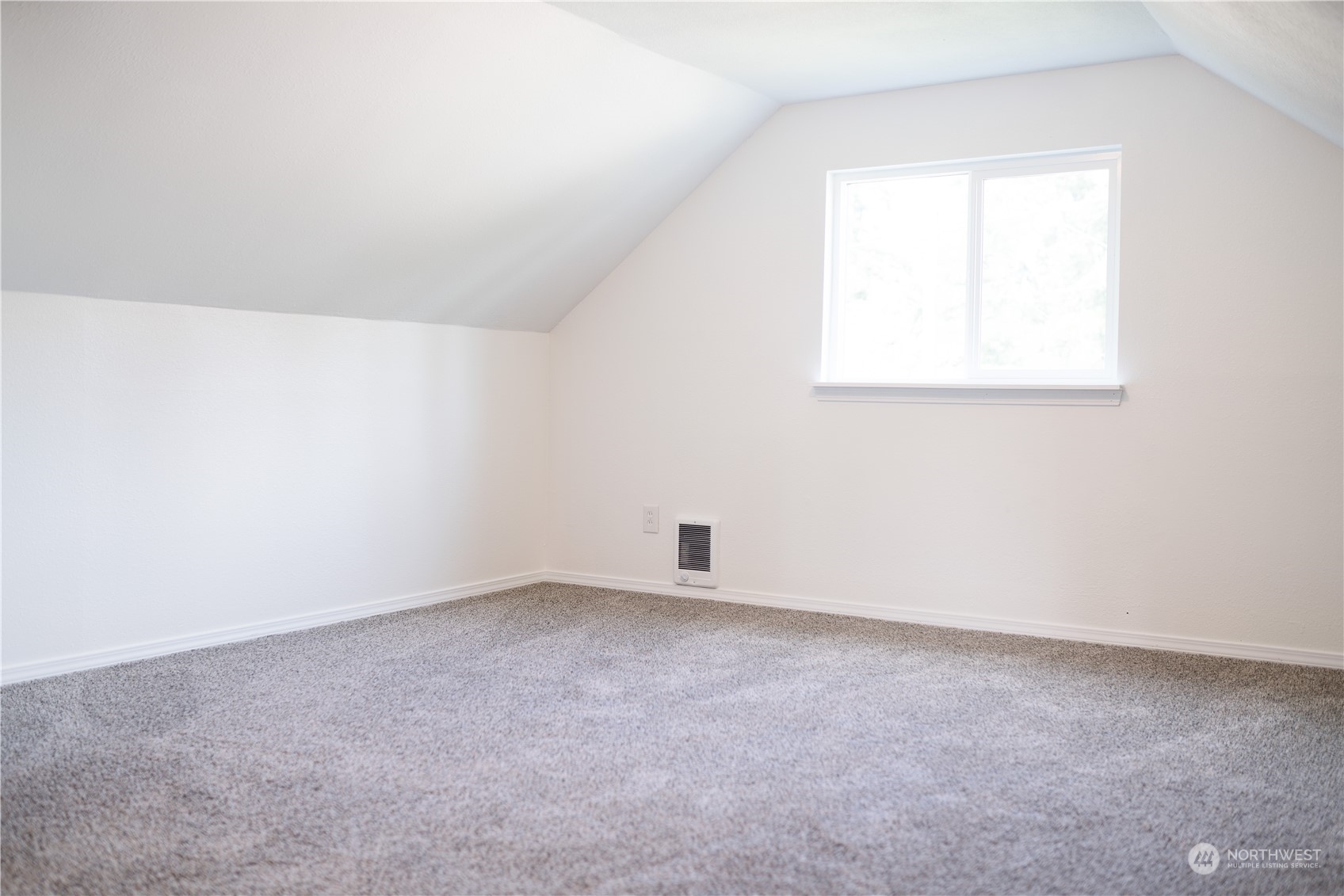 property viewer photo 12