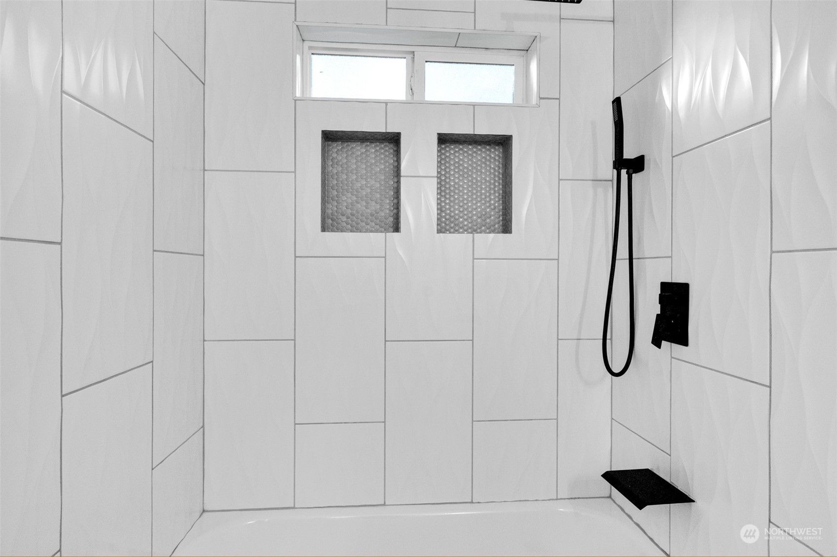 property viewer photo 9