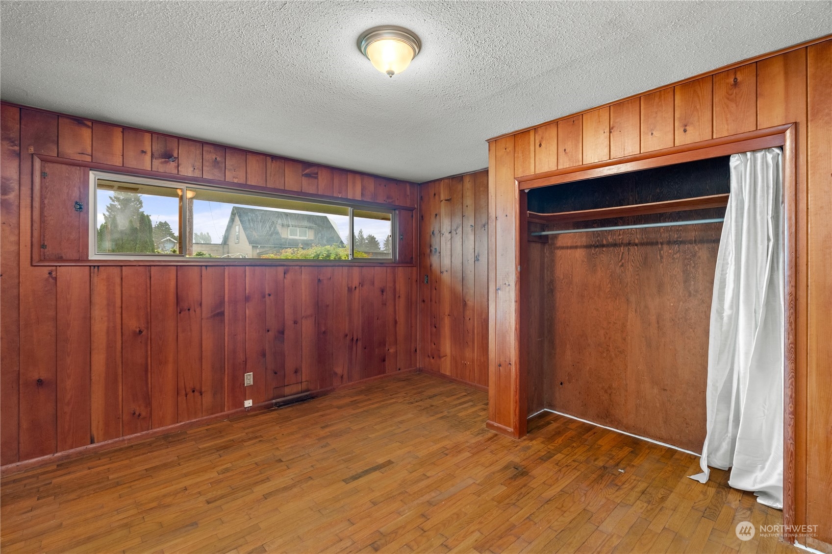 property viewer photo 13