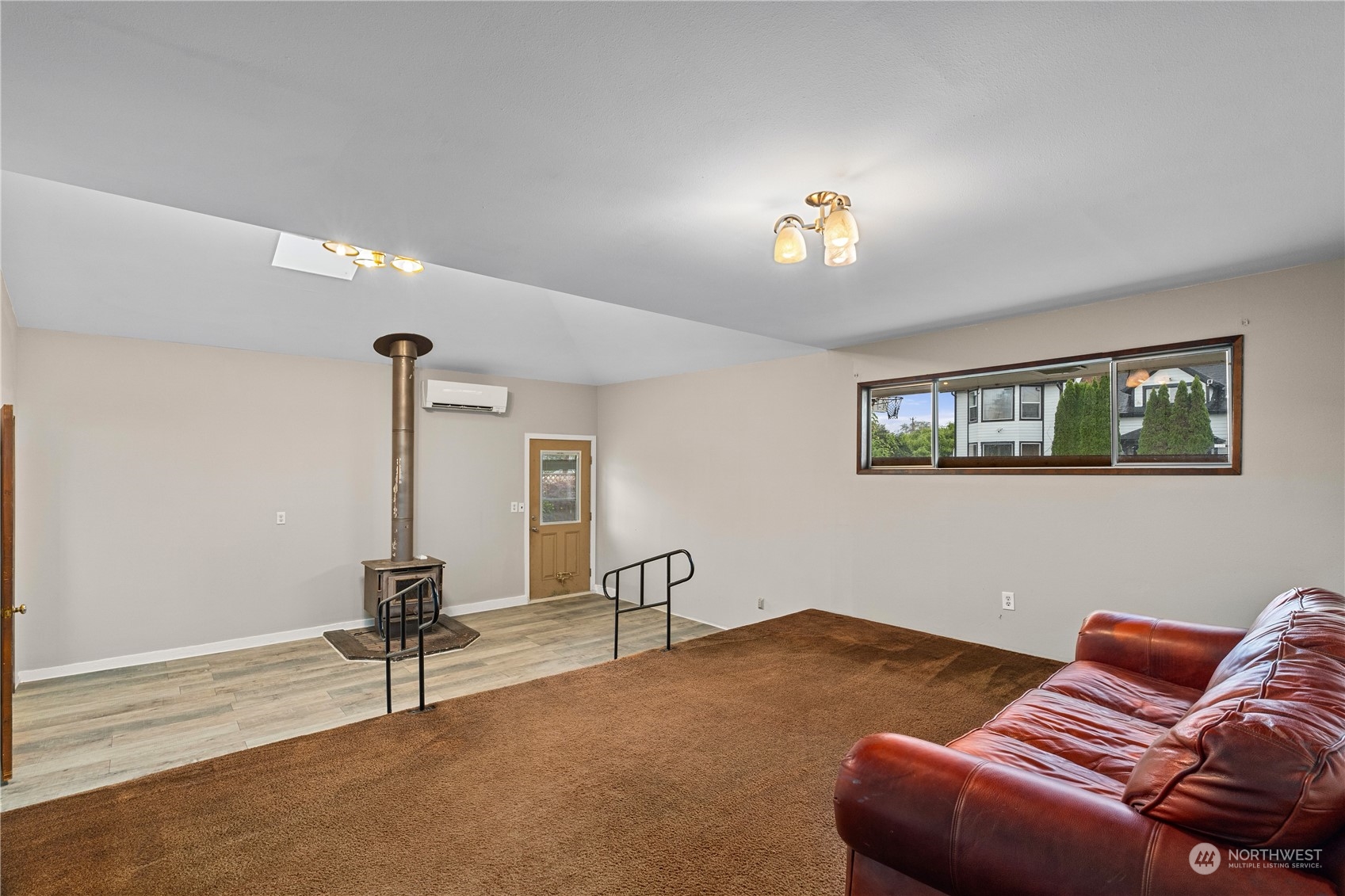 property viewer photo 14