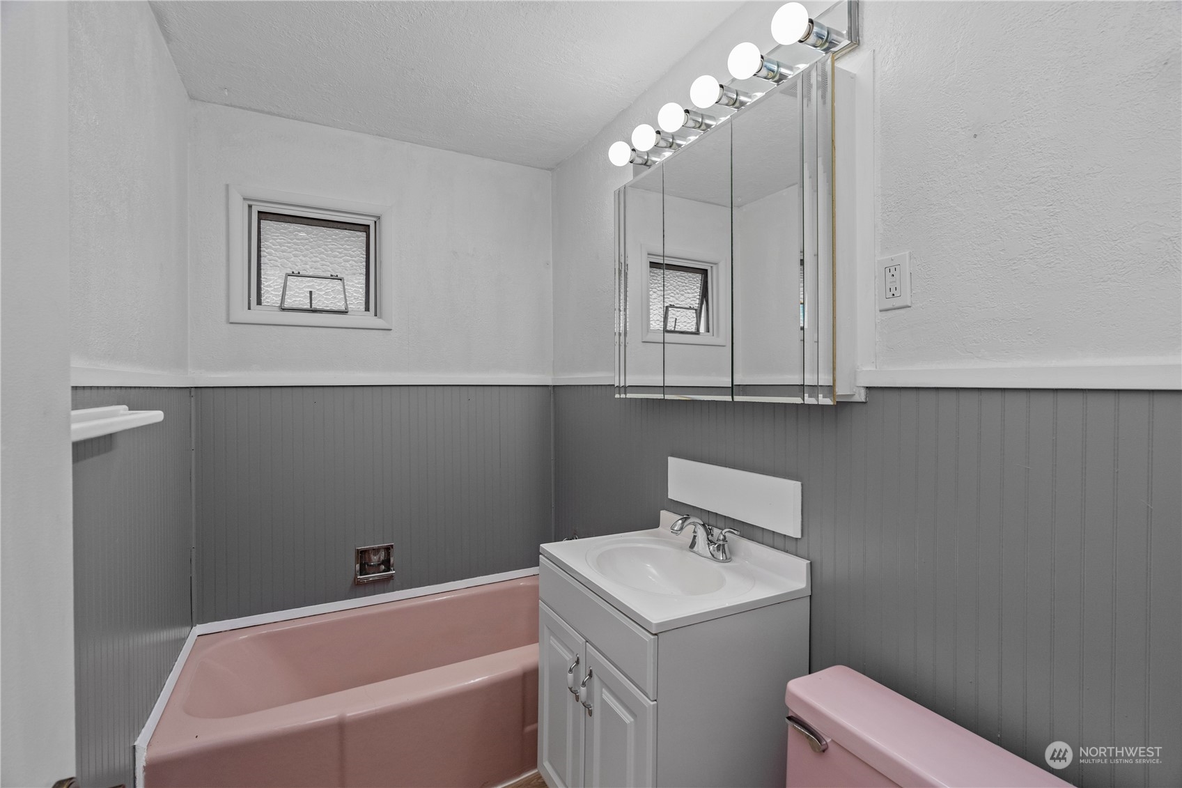 property viewer photo 16