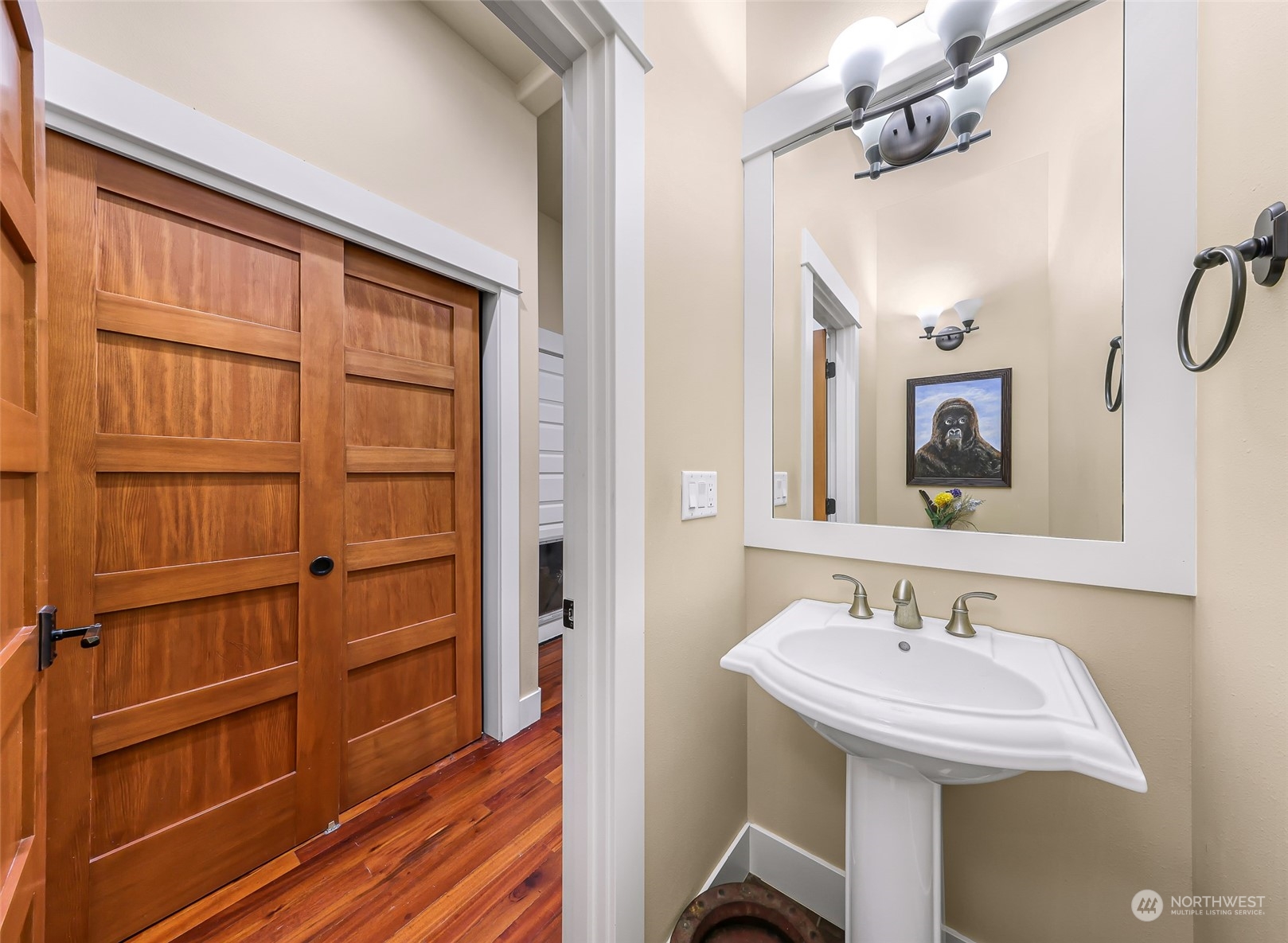 property viewer photo 18