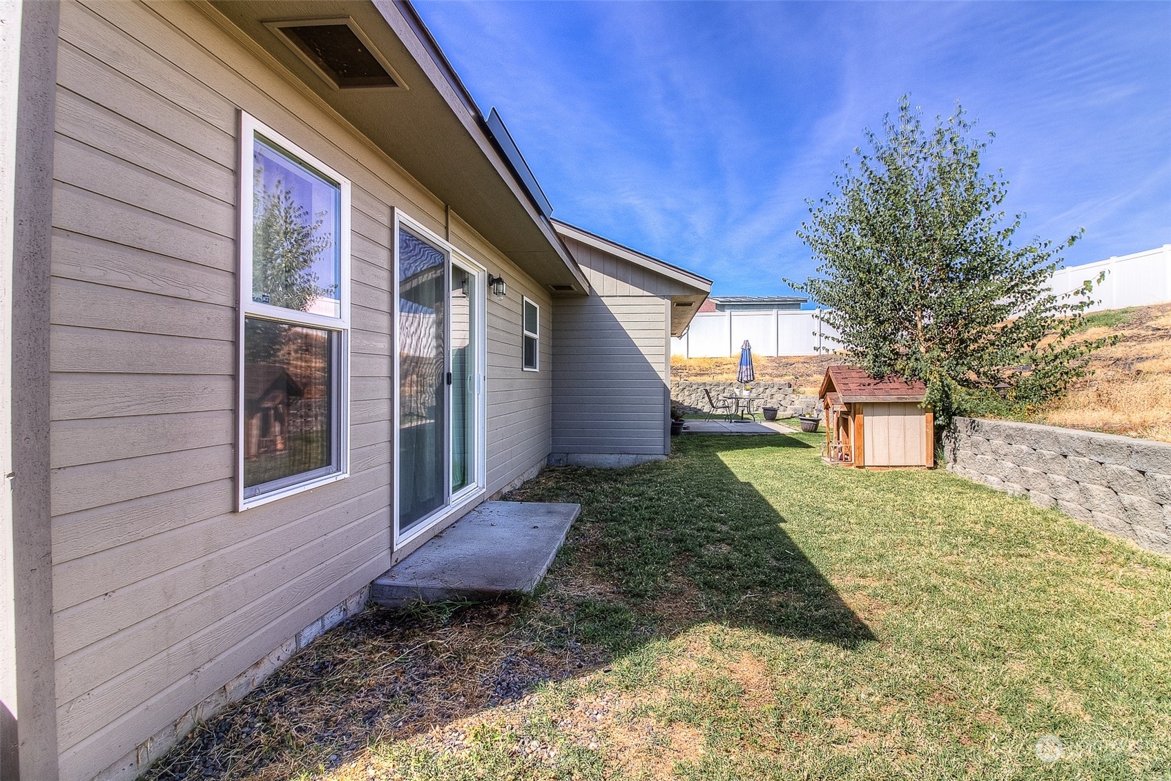 property viewer photo 14