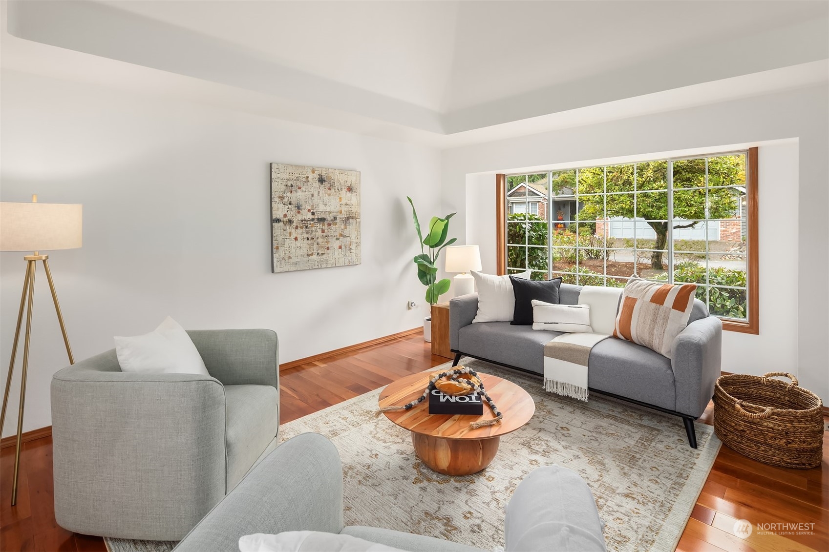 property viewer photo 8